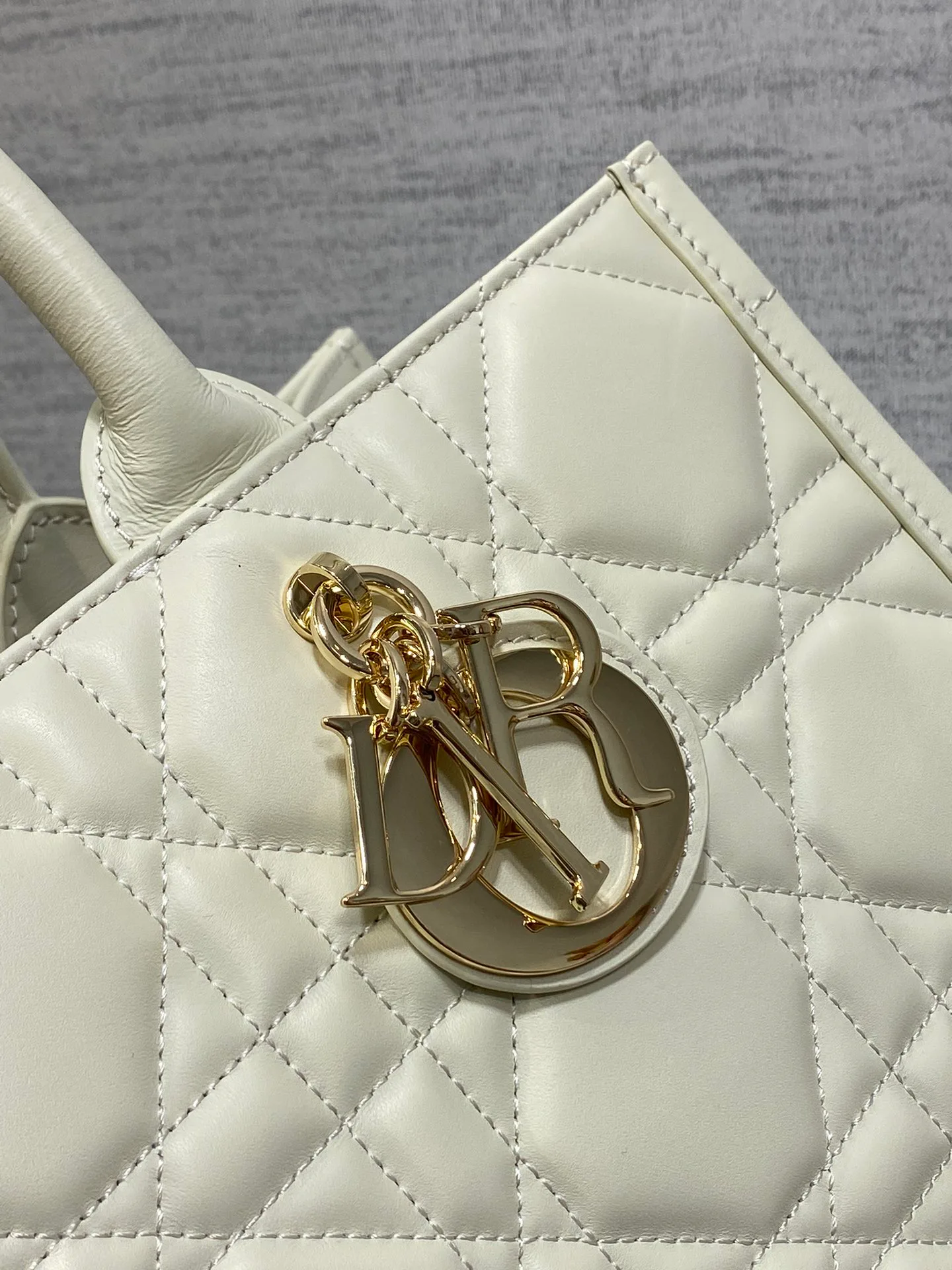 Women's Classic Handbags CHRISTIAN DIOR 17601402