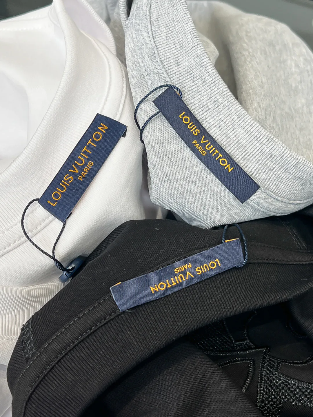 Men's T-Shirts LOUIS VUITTON 18499479