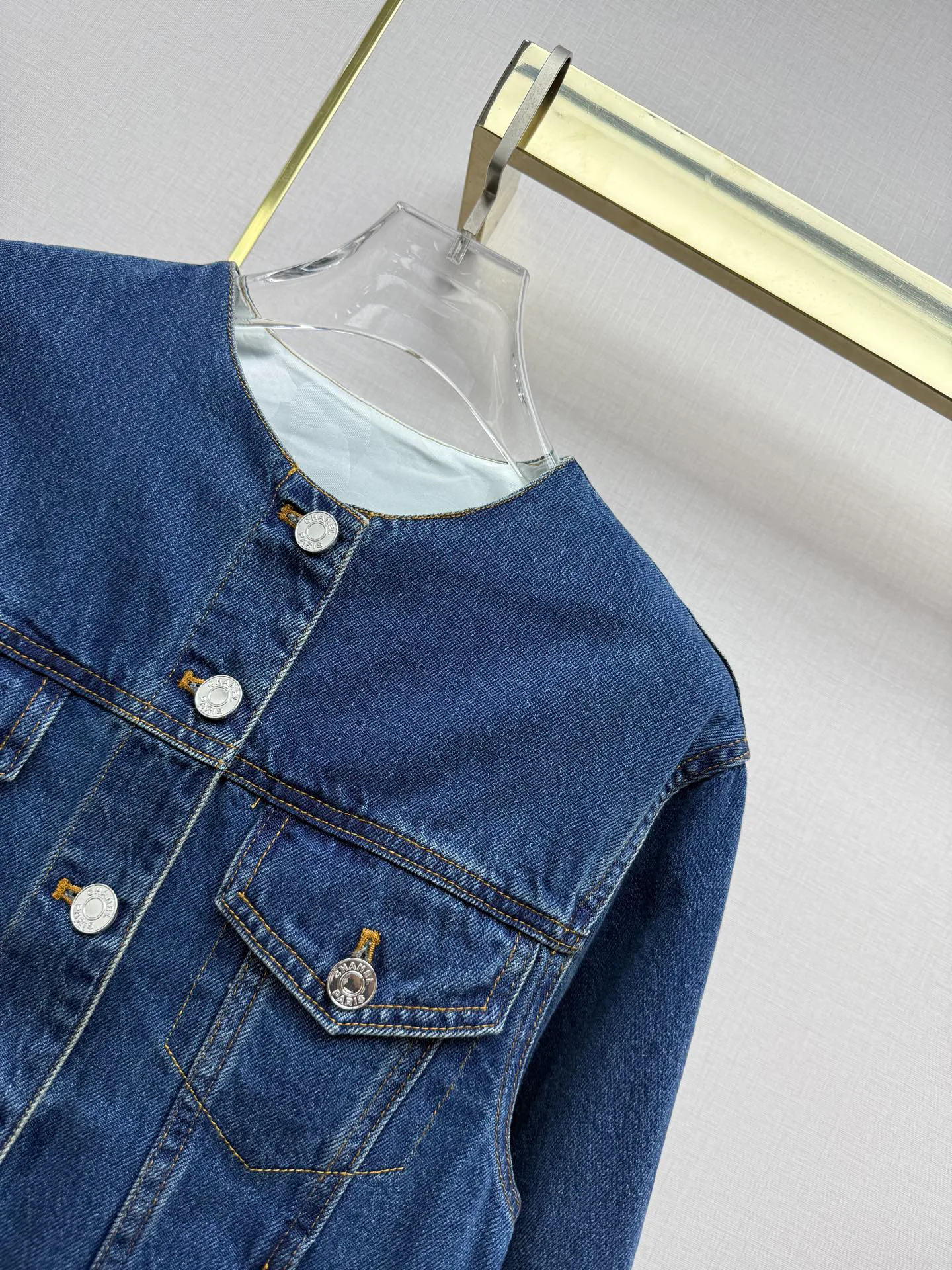 Women's Jackets And Down Jackets CHANEL 18032597