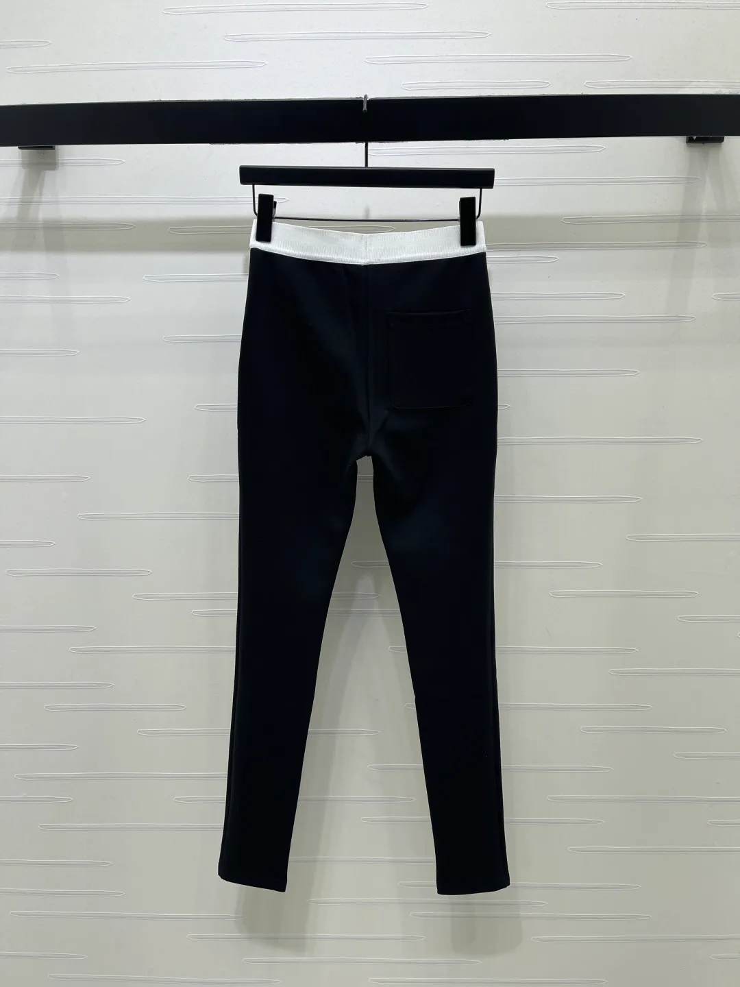 Women's Trousers CHANEL 17901773