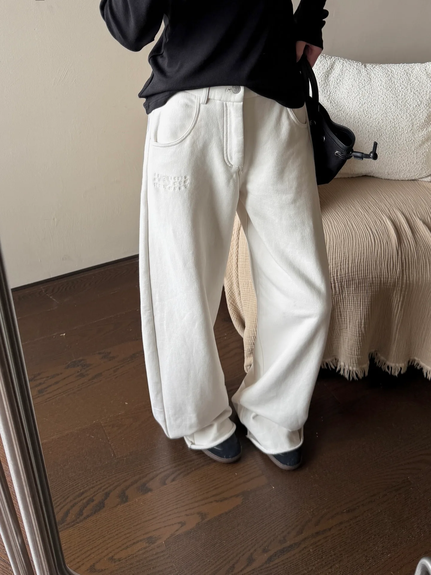 Women's Trousers MAISON MARGIELA 18280437