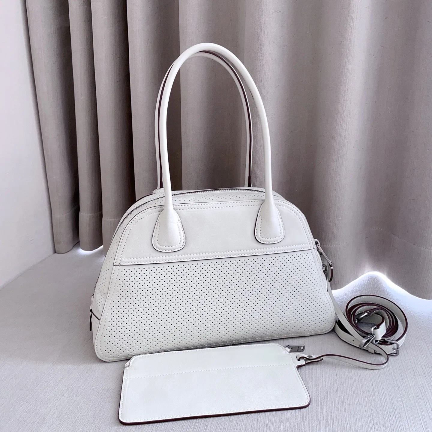 Women's Classic Handbags MIU MIU 17810527