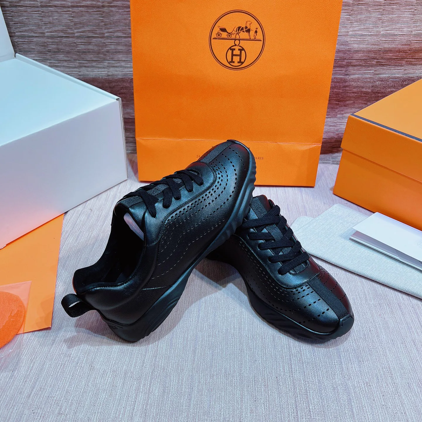 Men's Sneakers HERMES 17749563