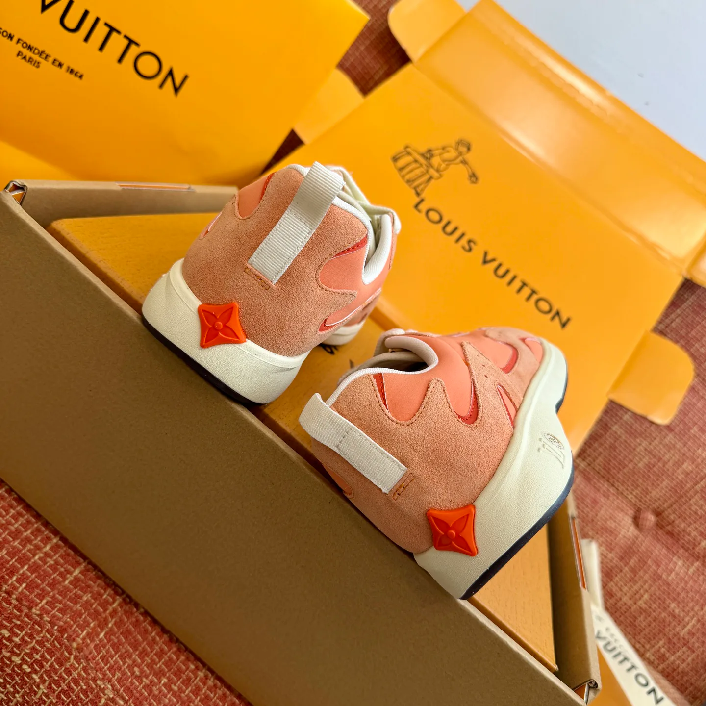 Men's Sneakers LOUIS VUITTON 17877592