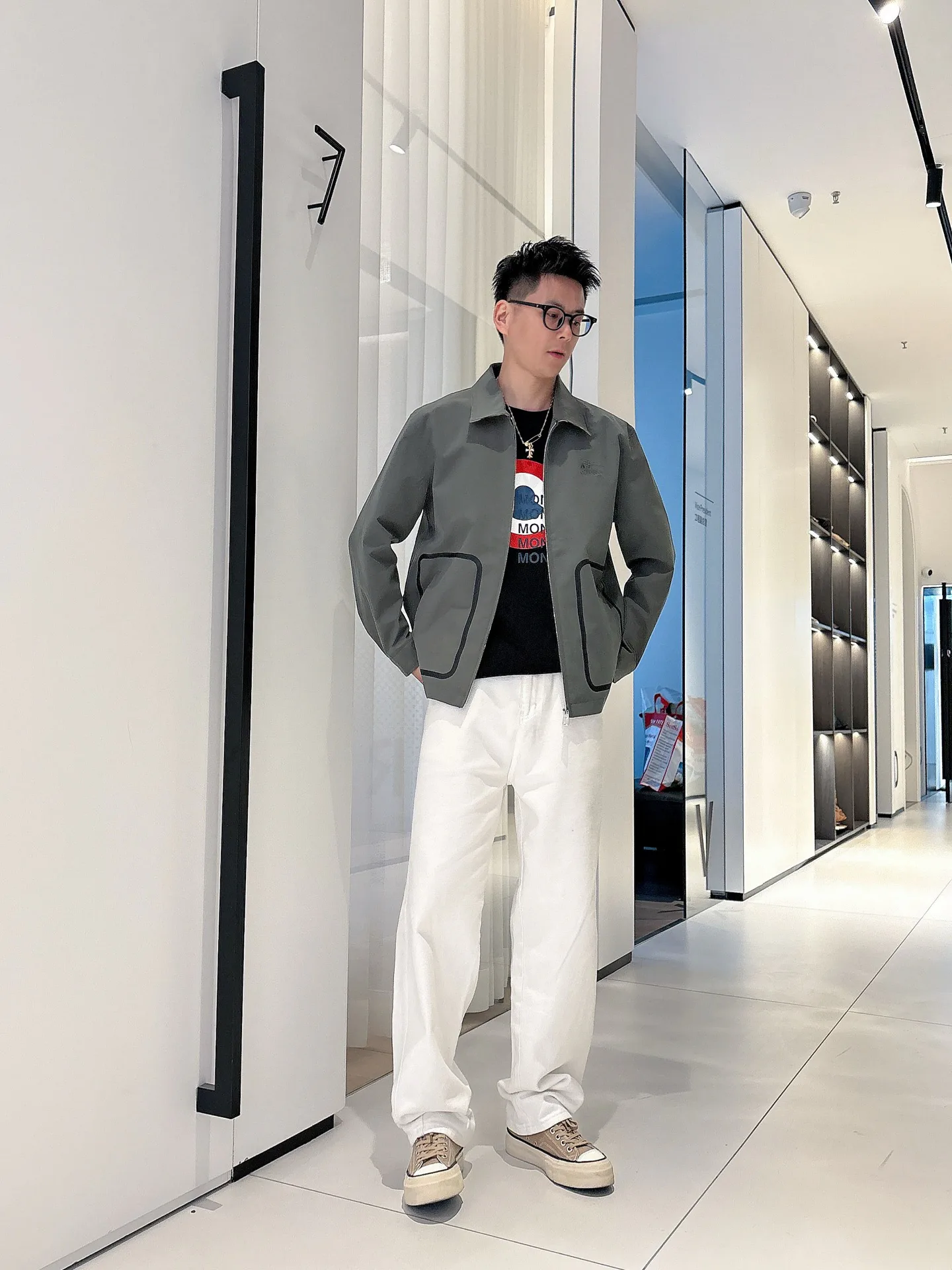 Men's Jackets And Down Jackets BURBERRY 18241178