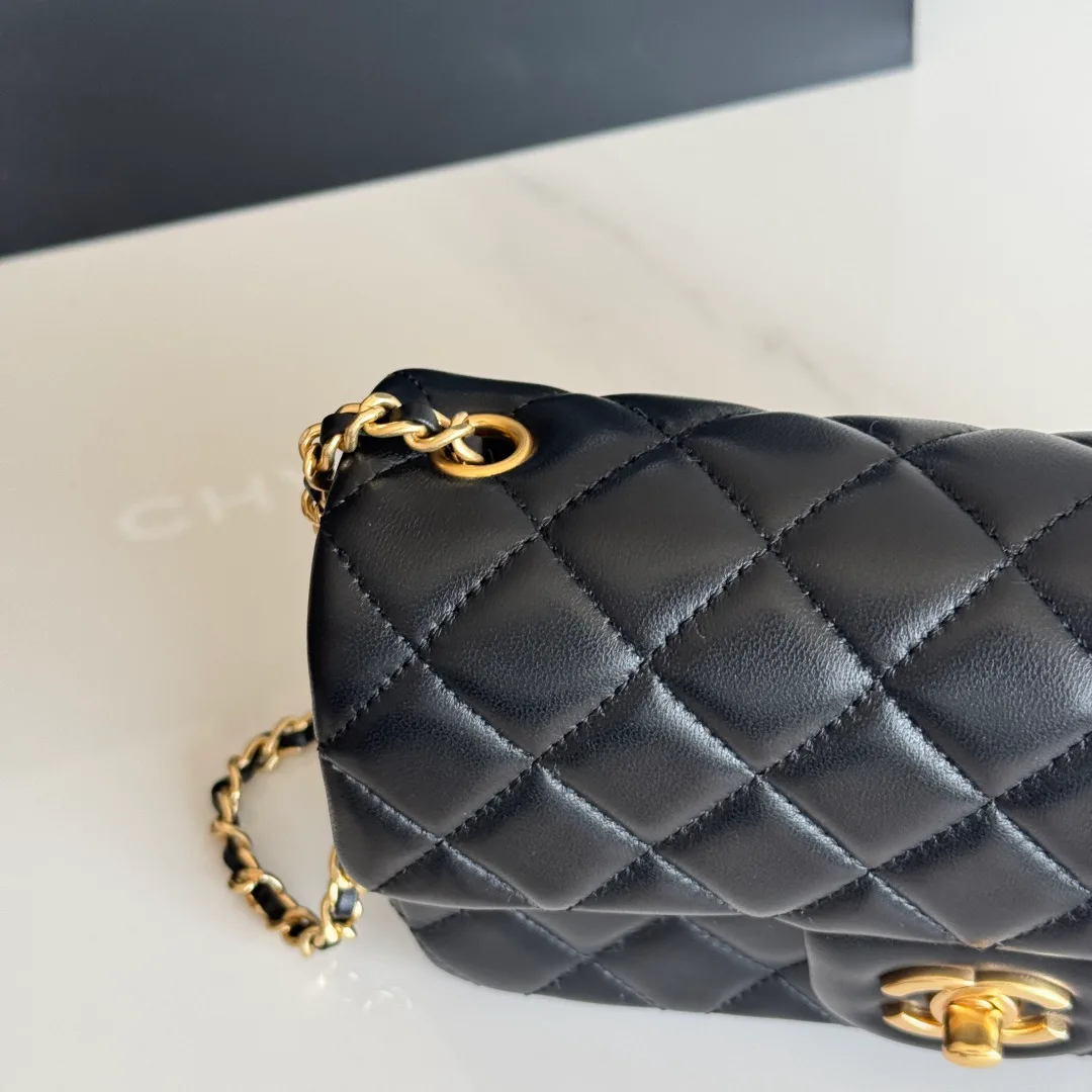 Women's Classic Handbags CHANEL 17827590