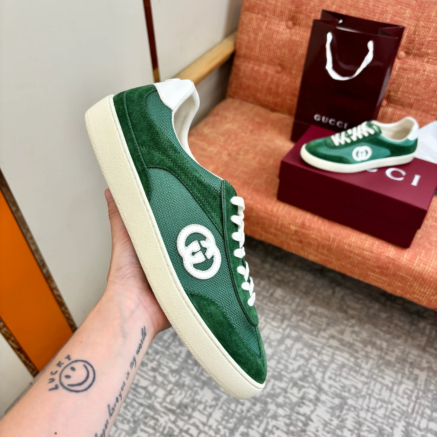 Women's Sneakers GUCCI 18039360
