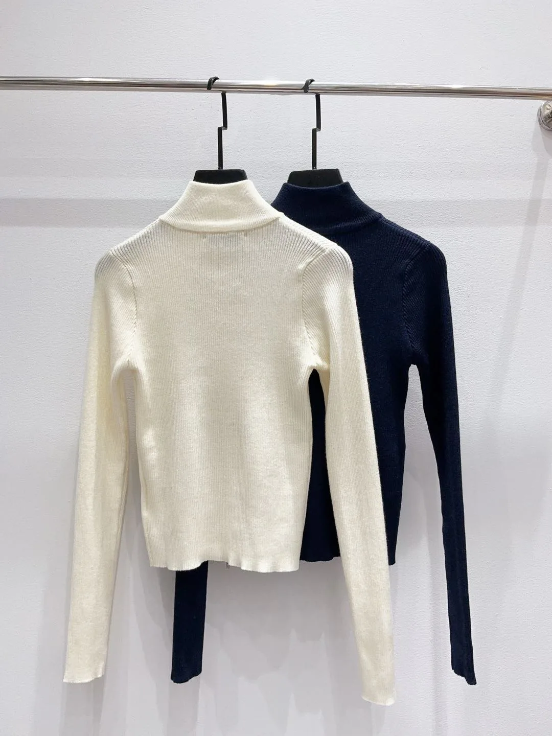 Women's Jumpers And Sweaters MIU MIU 18029070