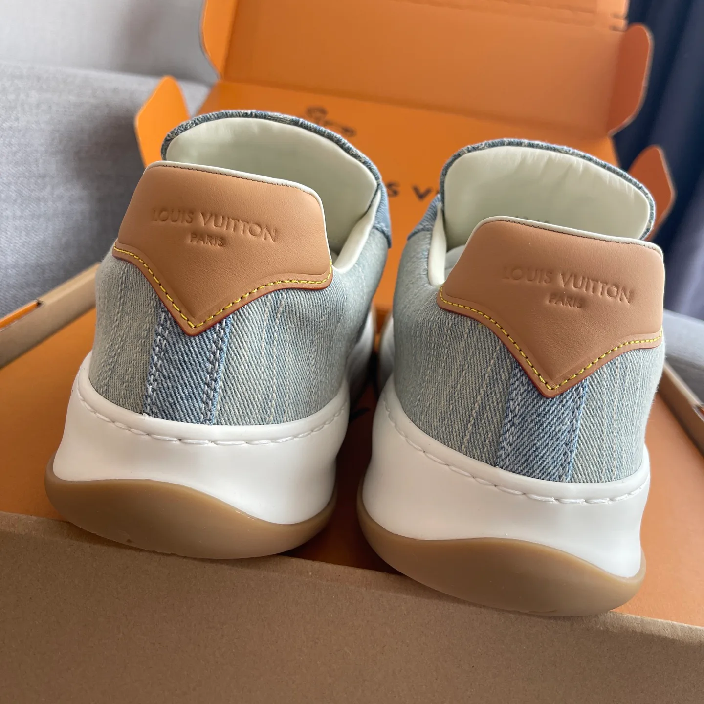 Women's Sneakers LOUIS VUITTON 17511526
