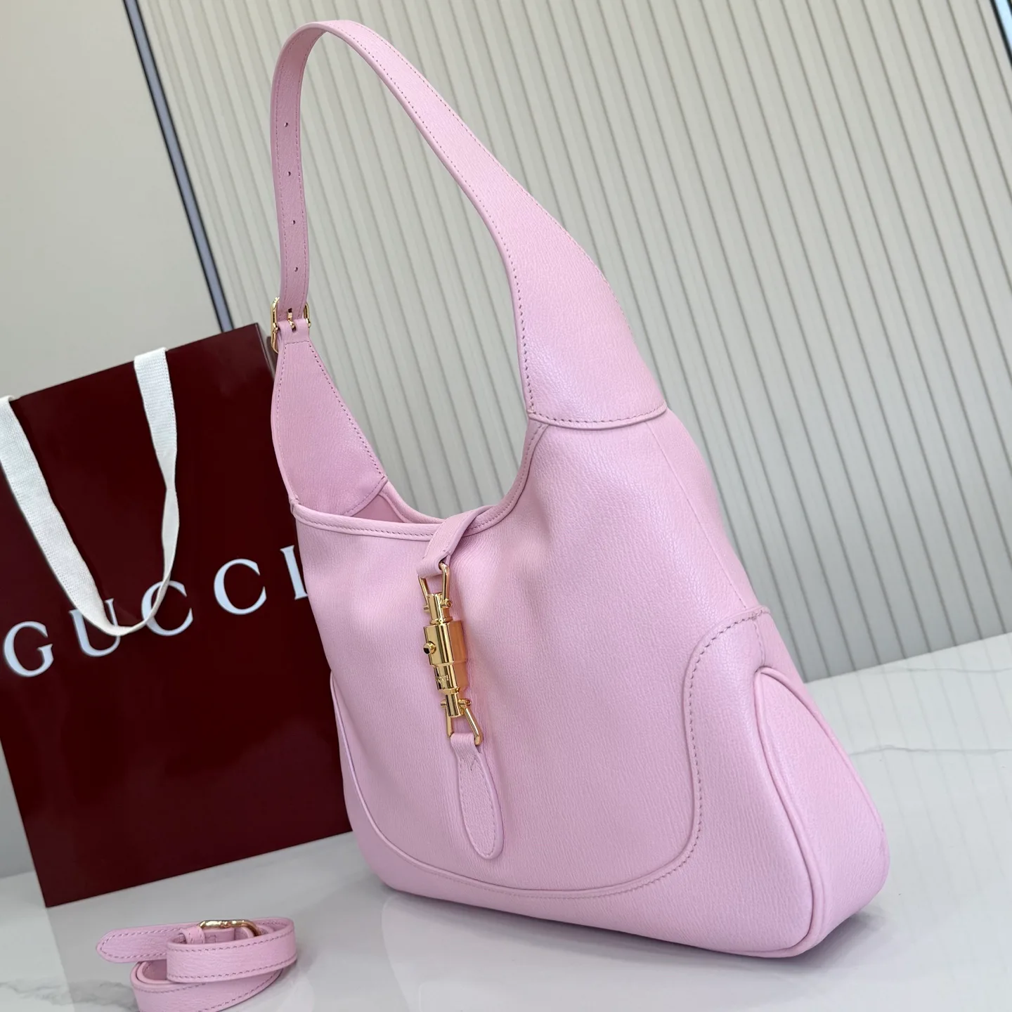 Women's Classic Handbags GUCCI 17243050