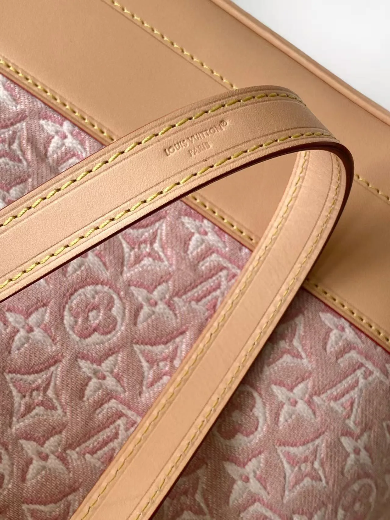 Women's Classic Handbags LOUIS VUITTON 17428093