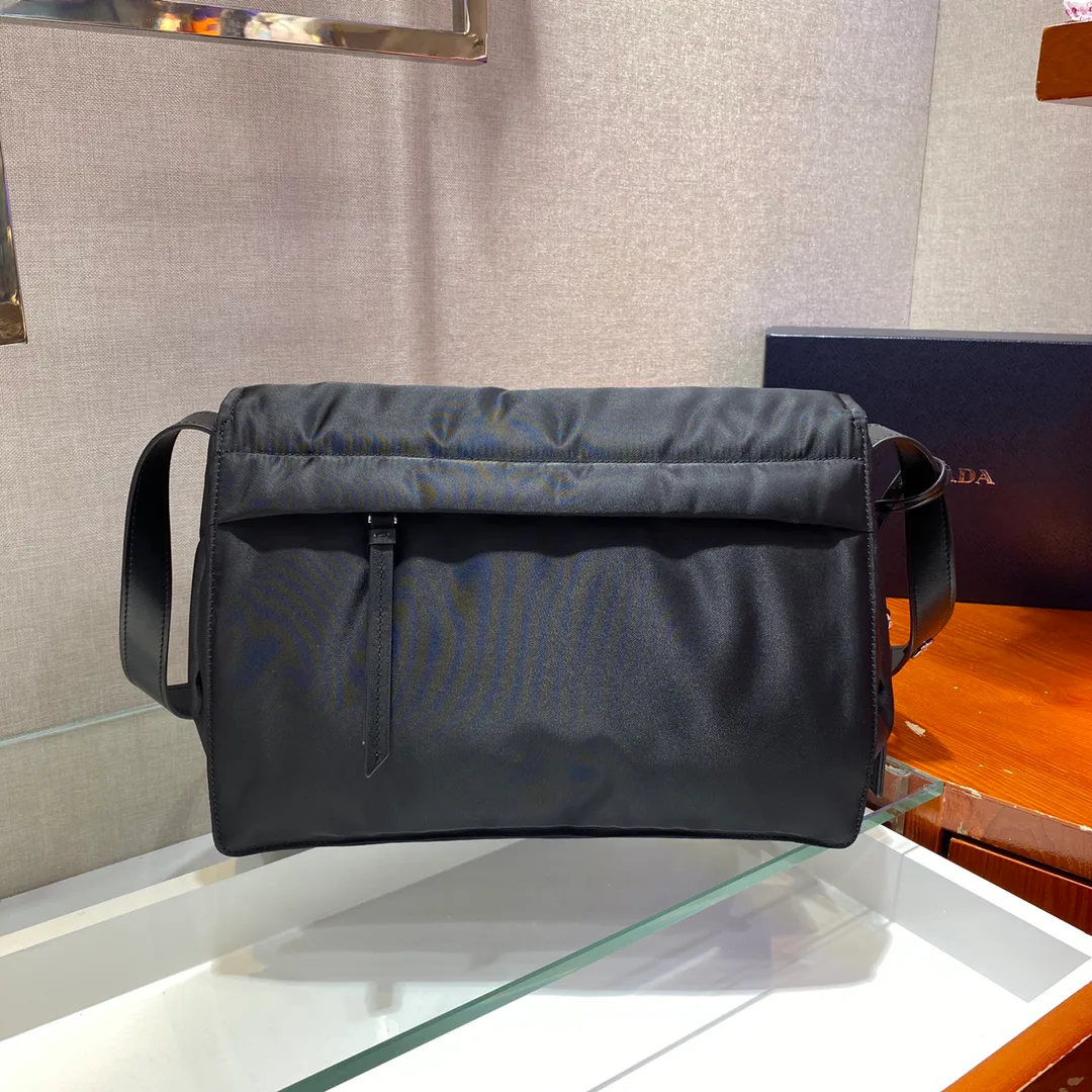 Women's Shoulder Bags PRADA 18323106