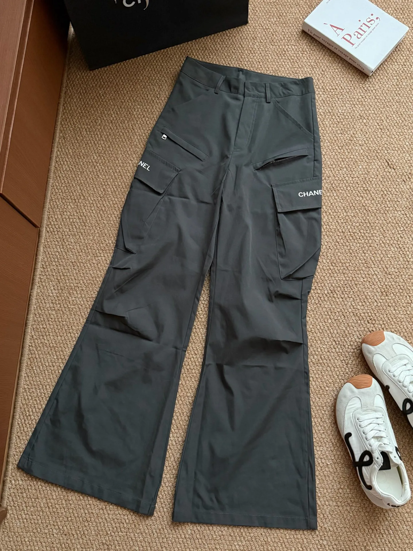 Women's Trousers CHANEL 18324993