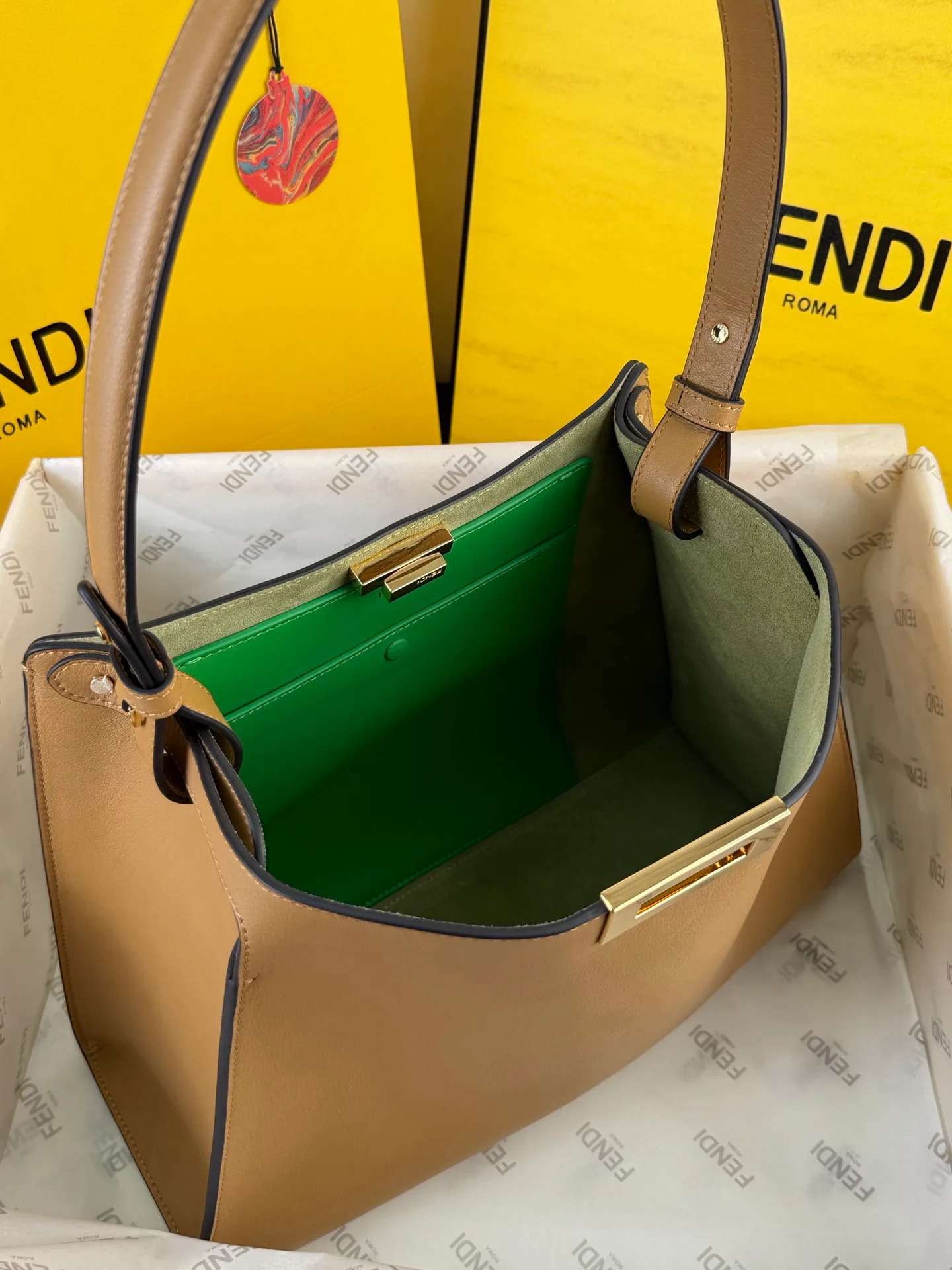 Women's Classic Handbags FENDI 17901911