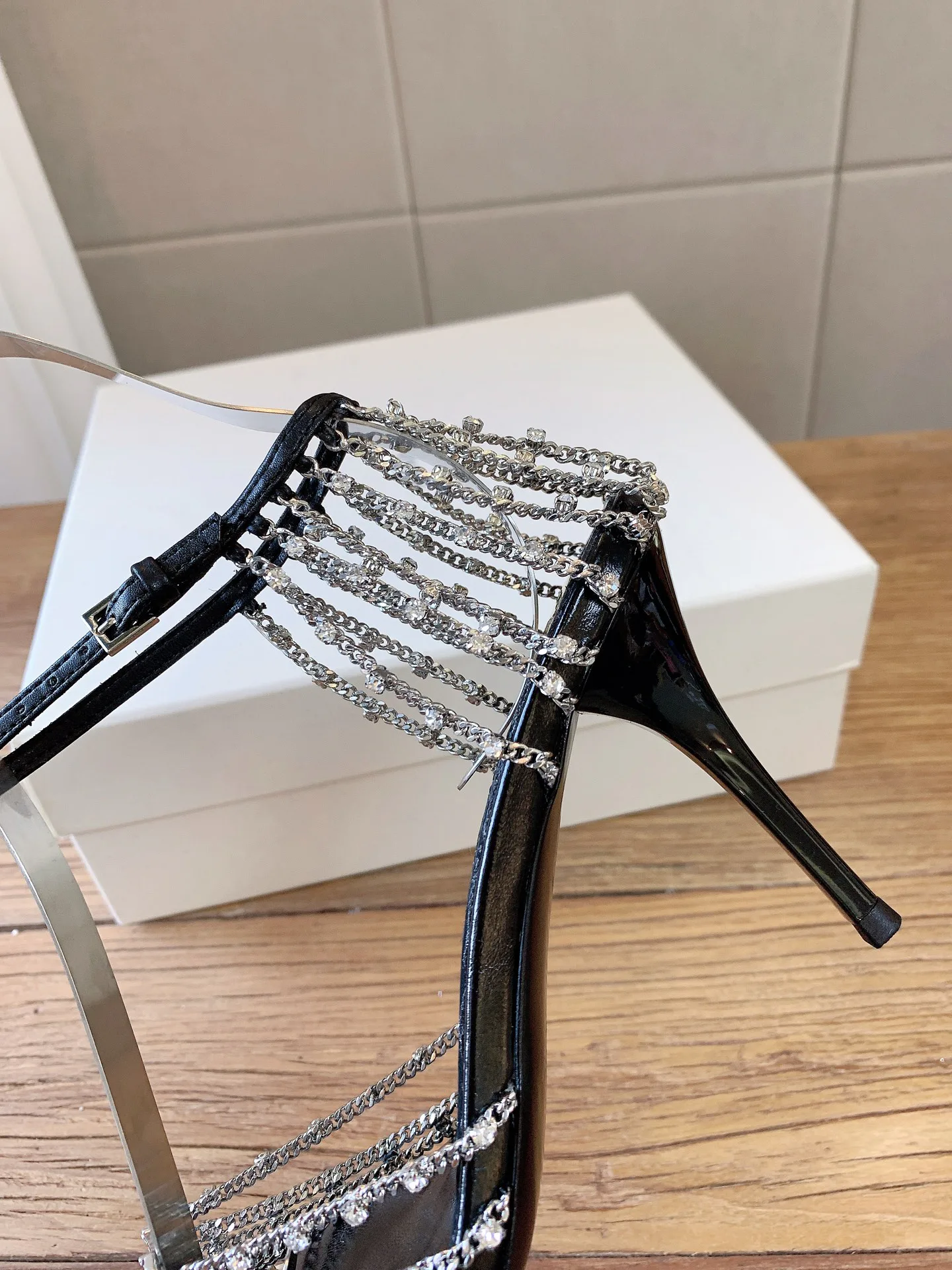 Women's Open-Toe Sandals SAINT LAURENT 17449467