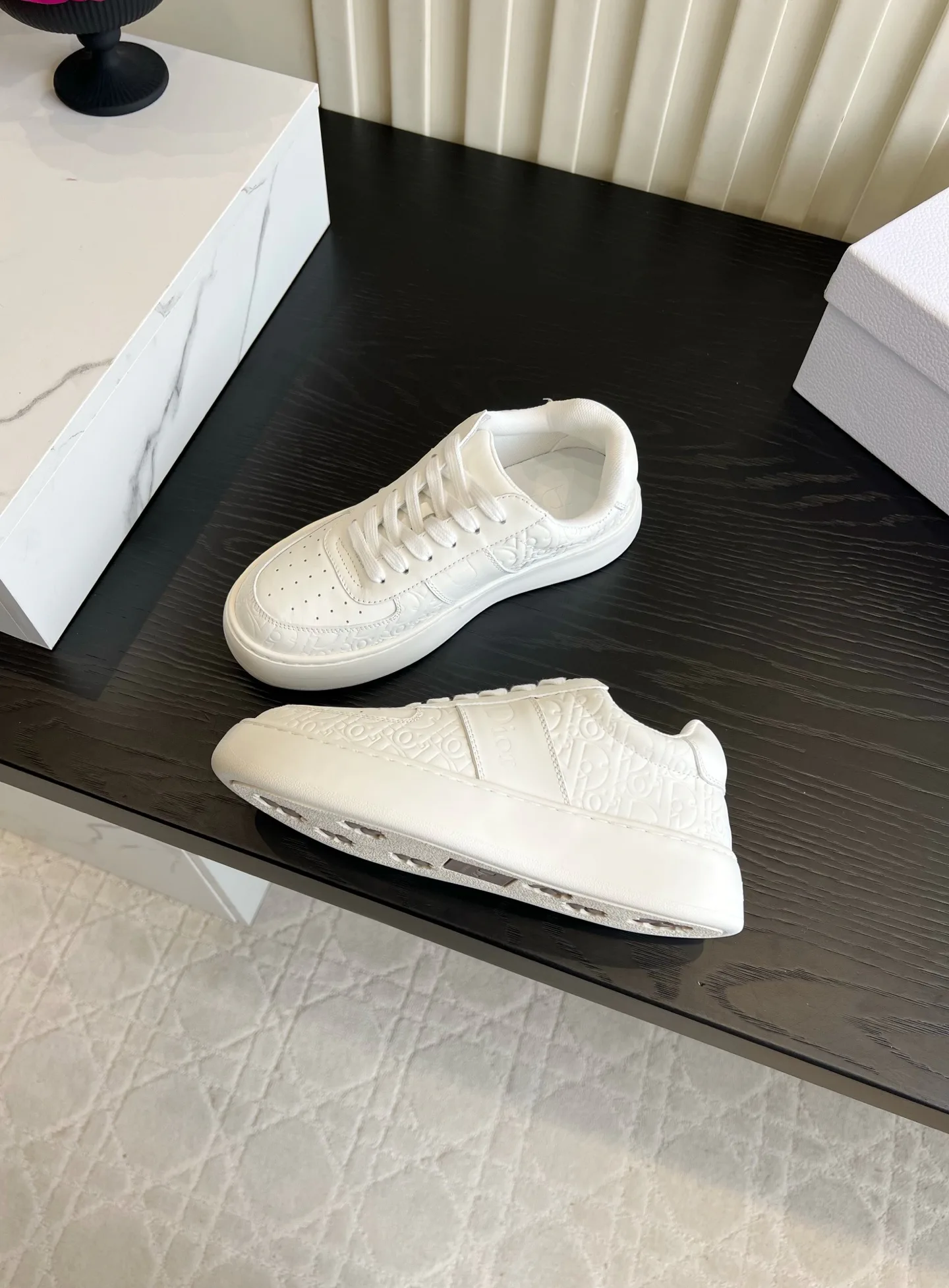 Women's Sneakers CHRISTIAN DIOR 18133383