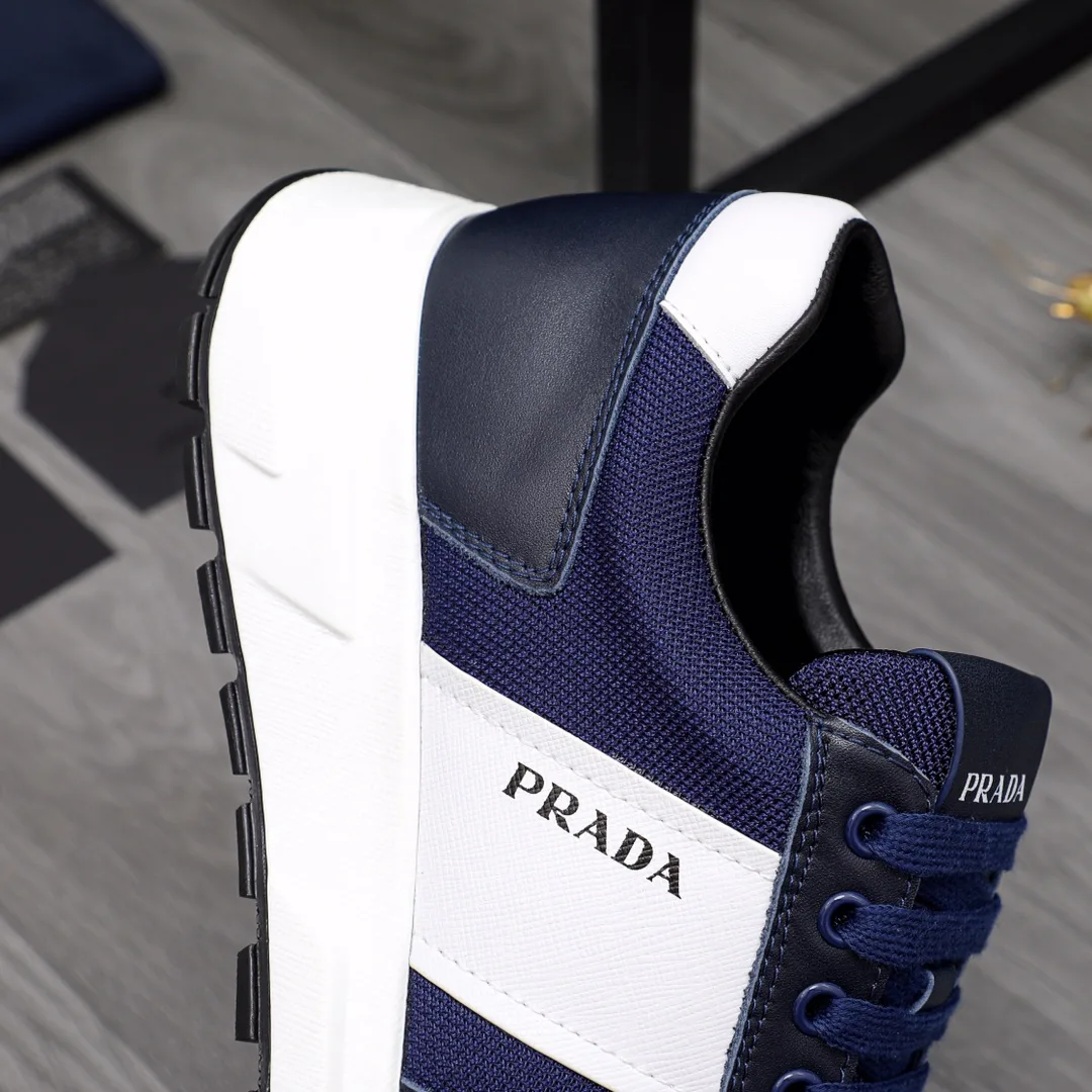 Women's Sneakers PRADA 17429921