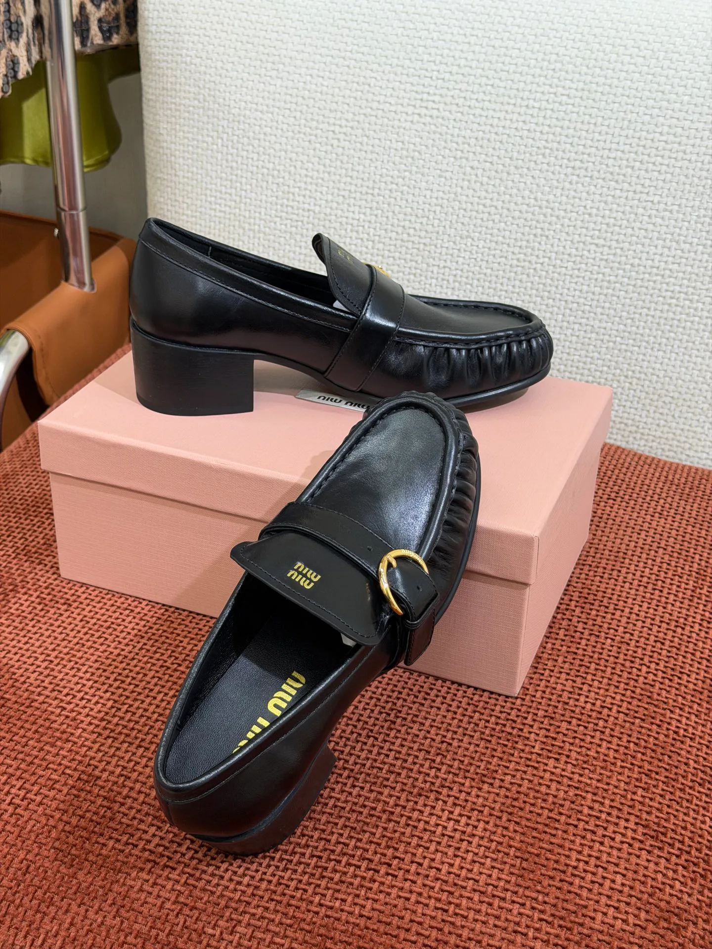 Women's Loafers And Moccasins MIU MIU 18072746