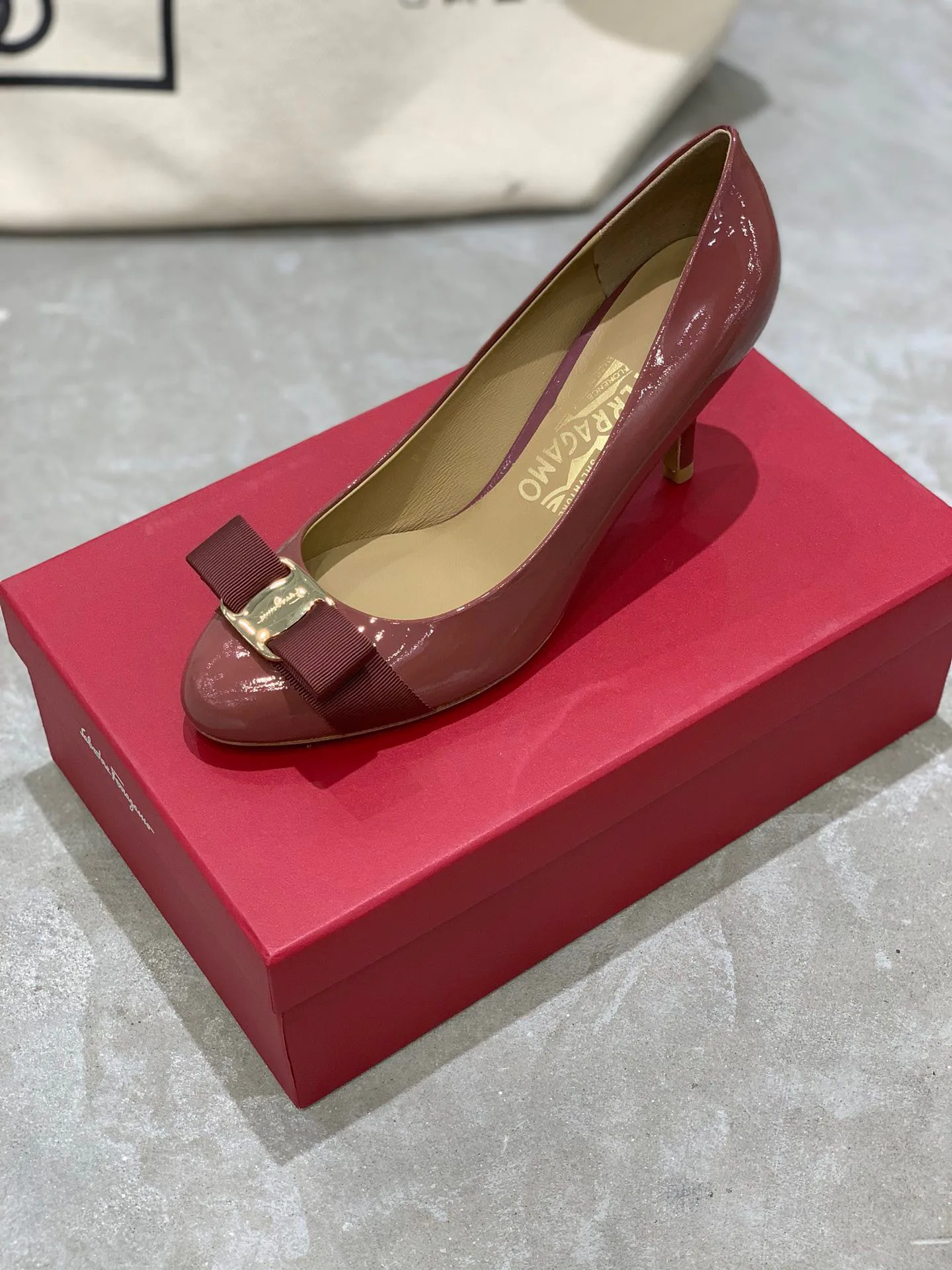 Women's Heels SALVATORE FERRAGAMO 18531885