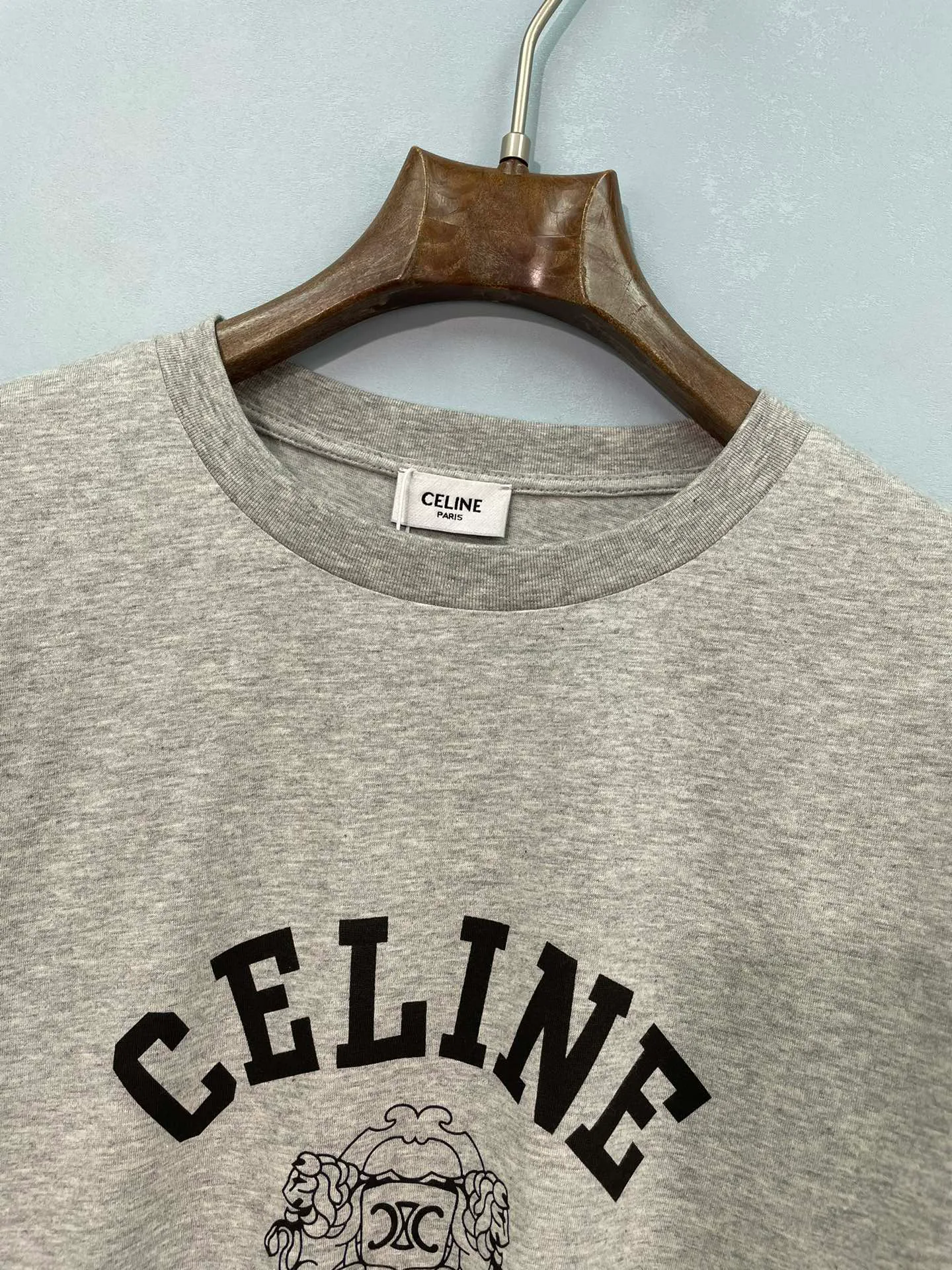 Women's T-Shirts CELINE 17302547