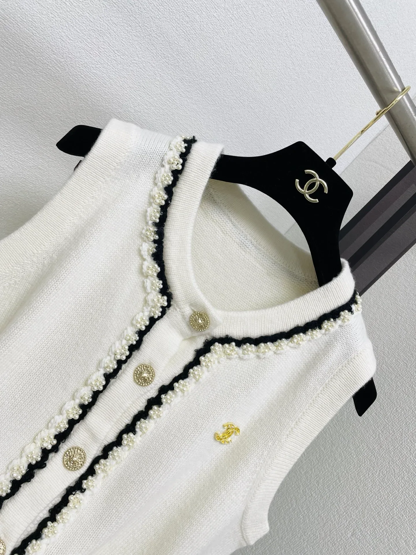 Women's Vests CHANEL 17696374
