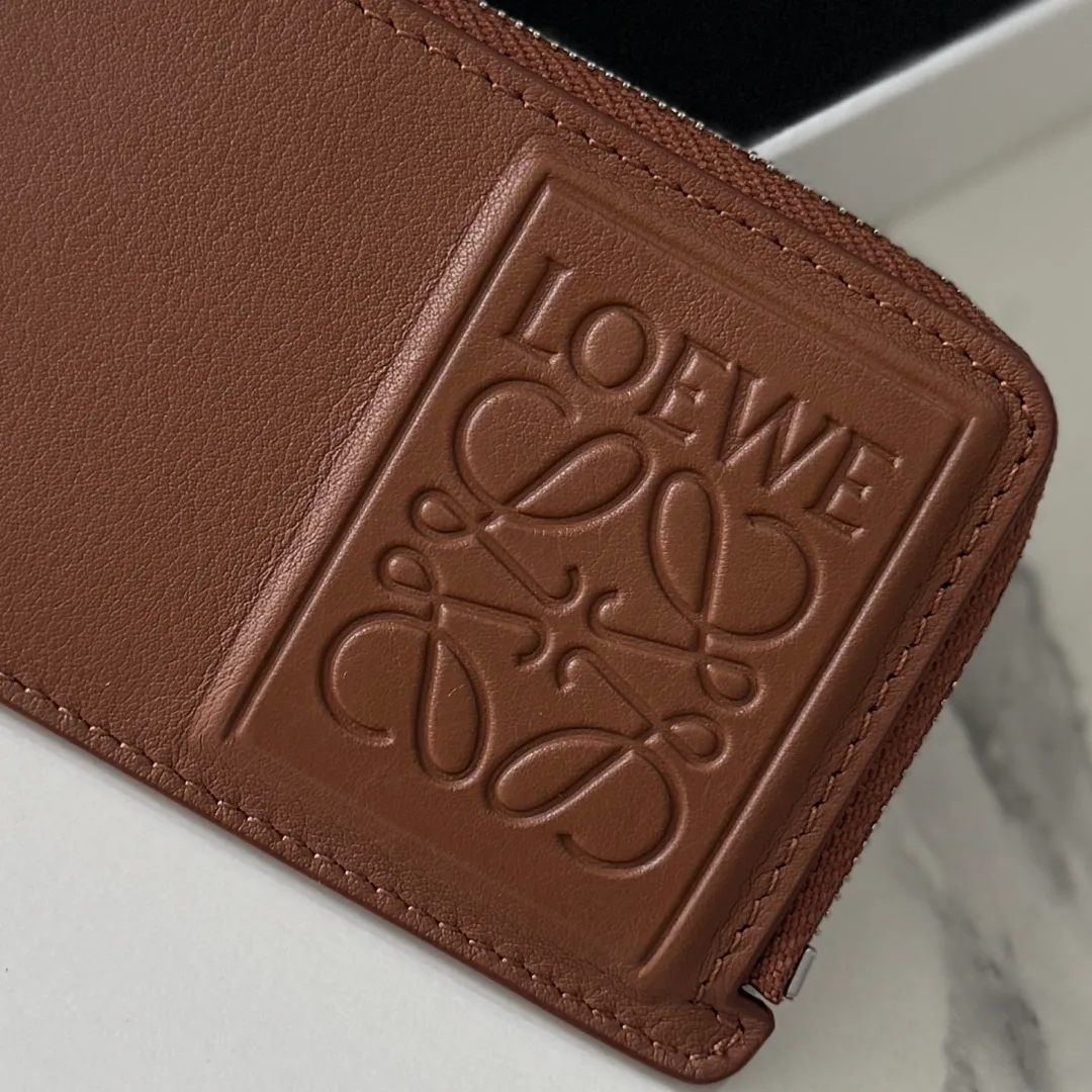 Women's Clutches LOEWE 17331718