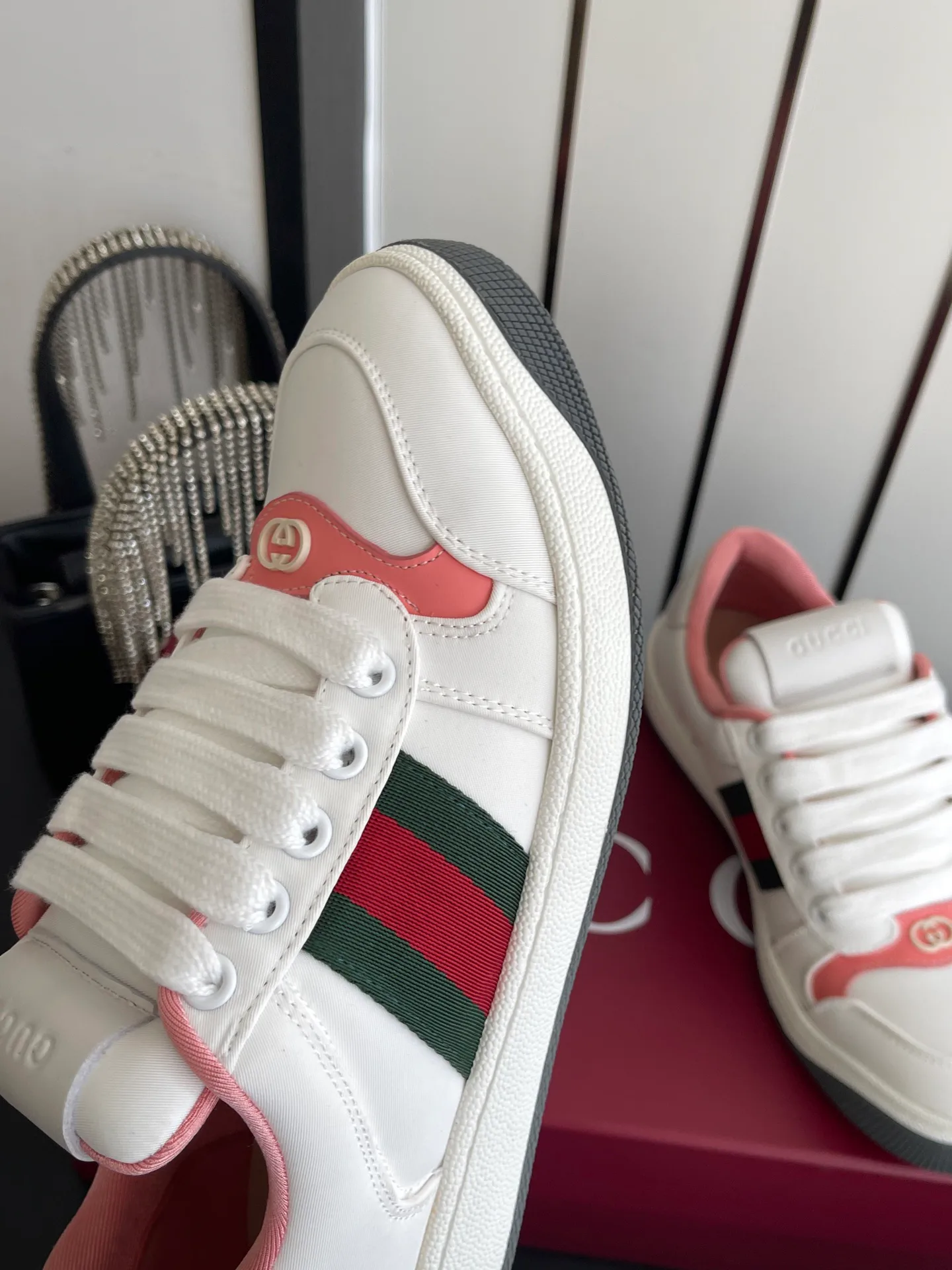 Кроссовки Женские Gucci 18582904