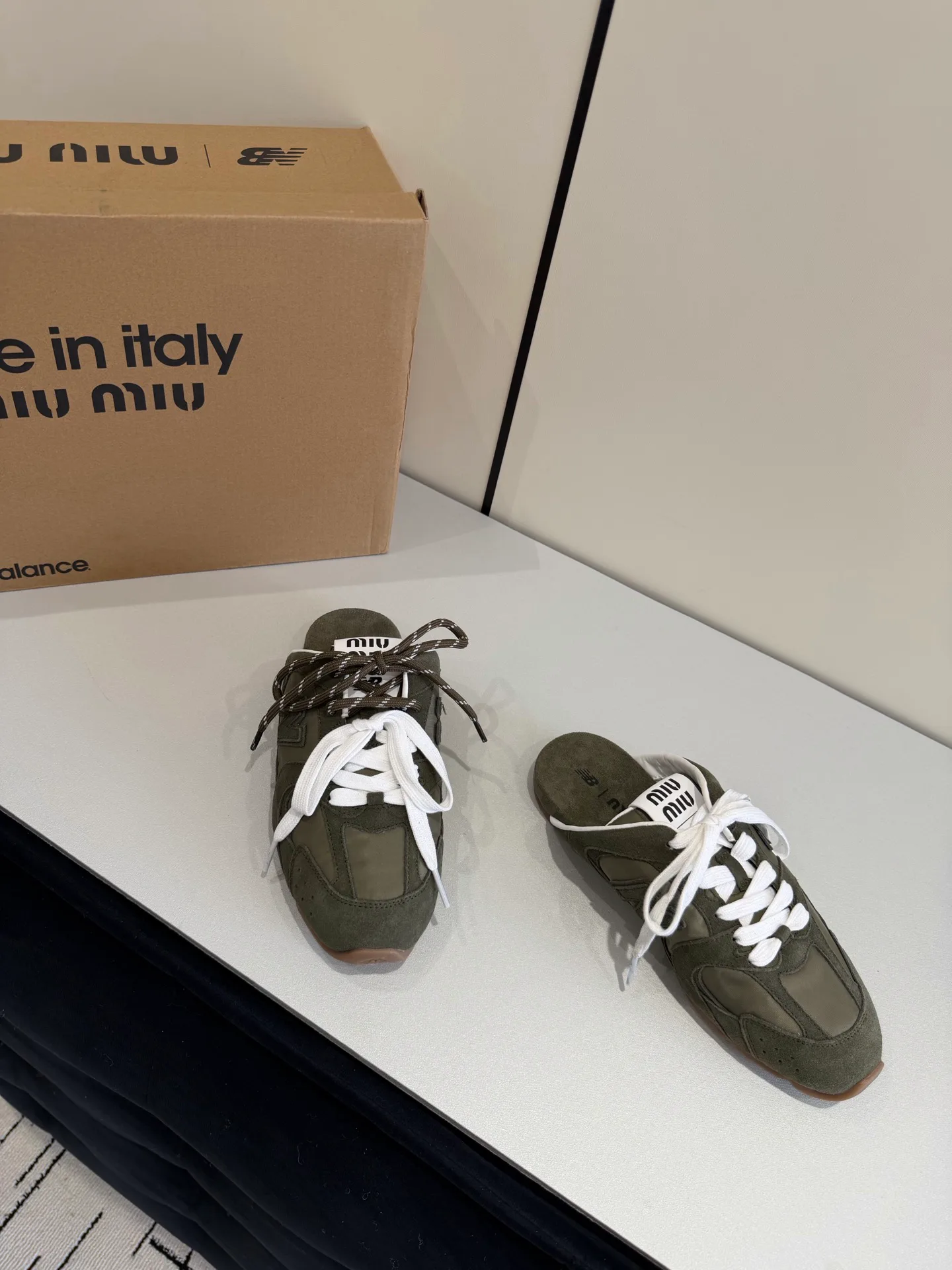 Women's Sneakers MIU MIU 17977140