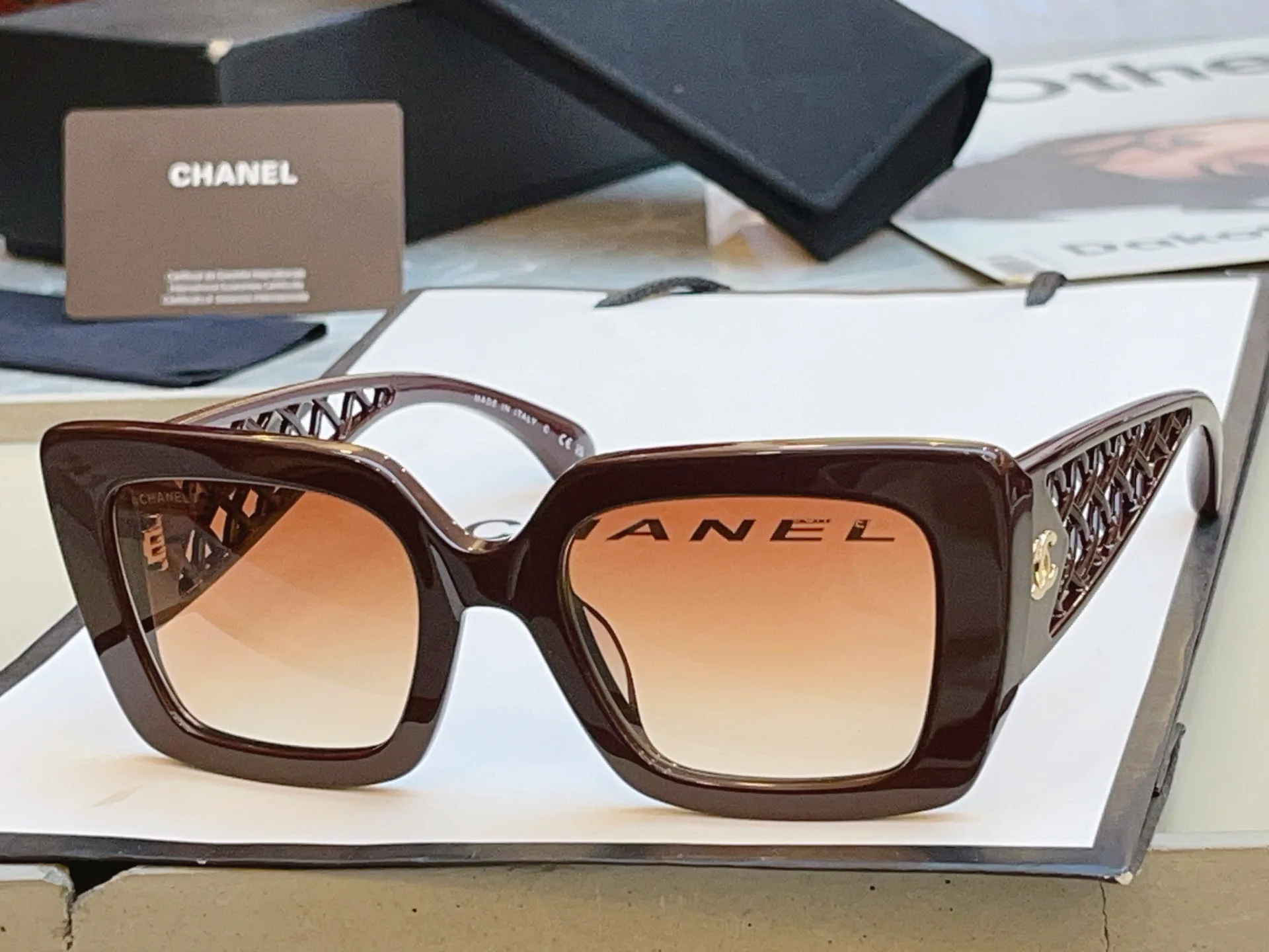 Glasses CHANEL 17529371