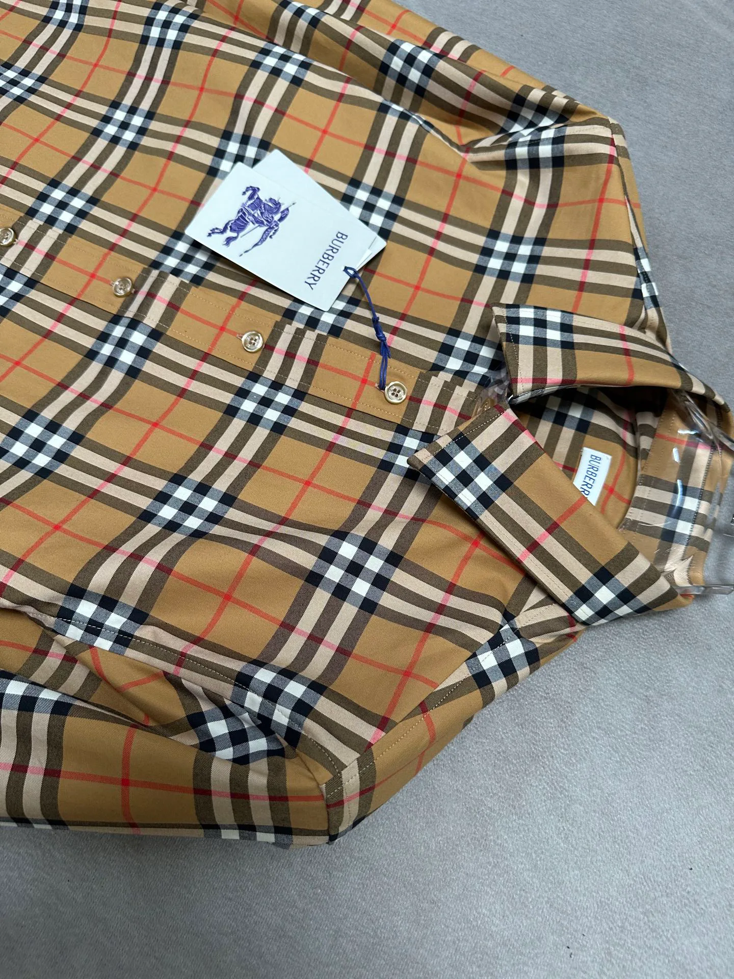 Men's Shirts BURBERRY 18502012