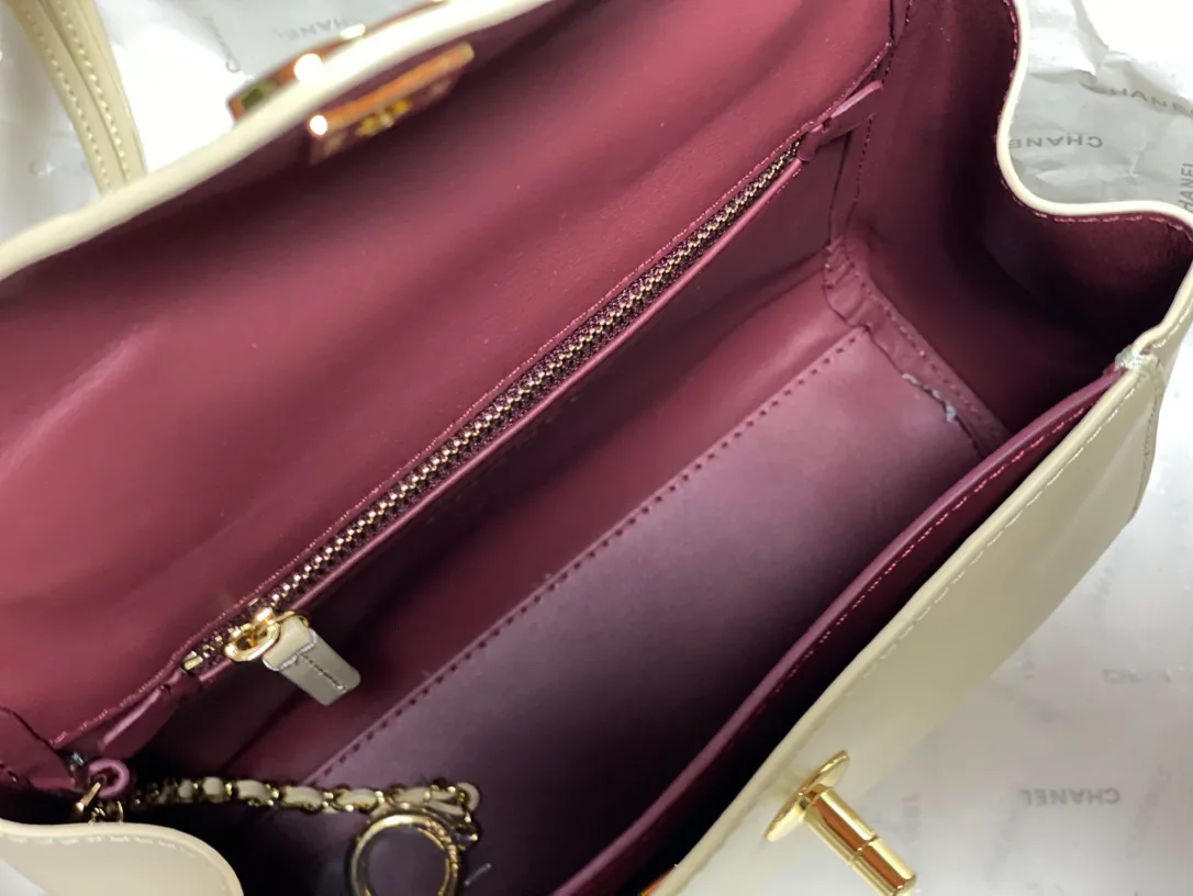 Women's Classic Handbags CHANEL 17909671