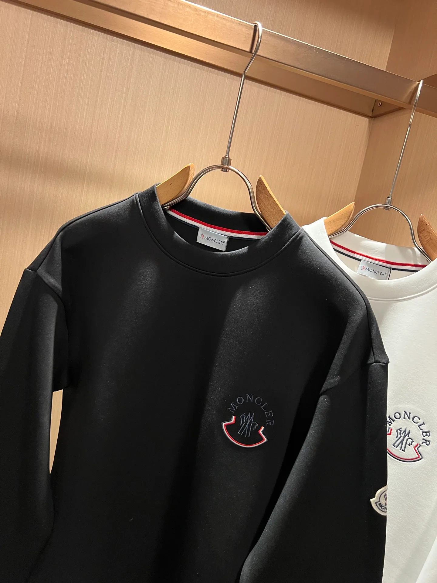 Men's Sweatshirts And Hoodies MONCLER 18519616