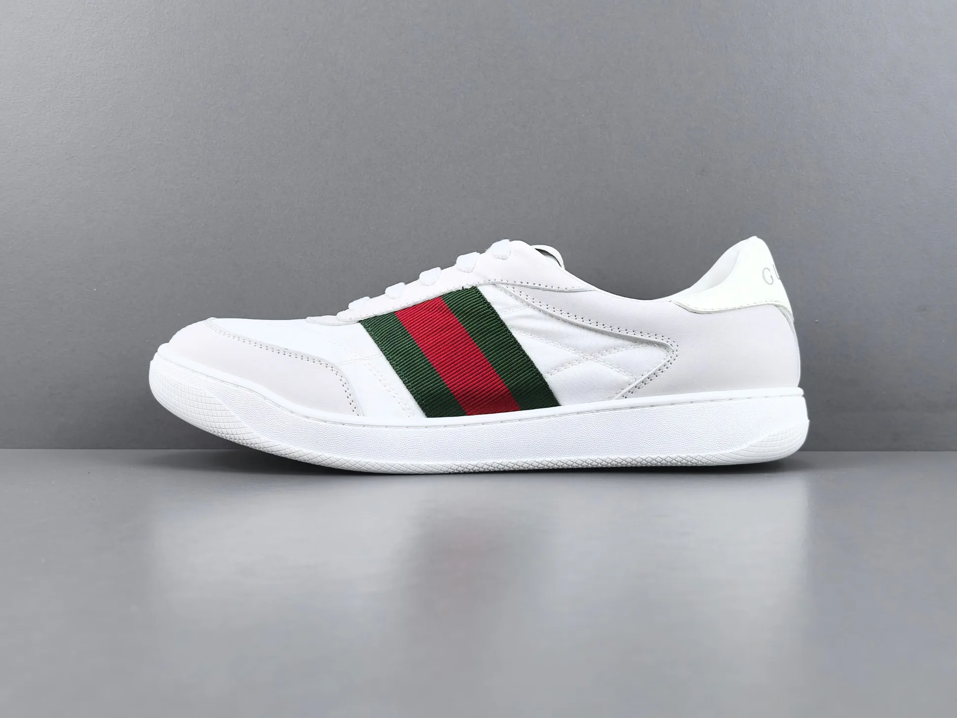 Women's Sneakers GUCCI 18552280