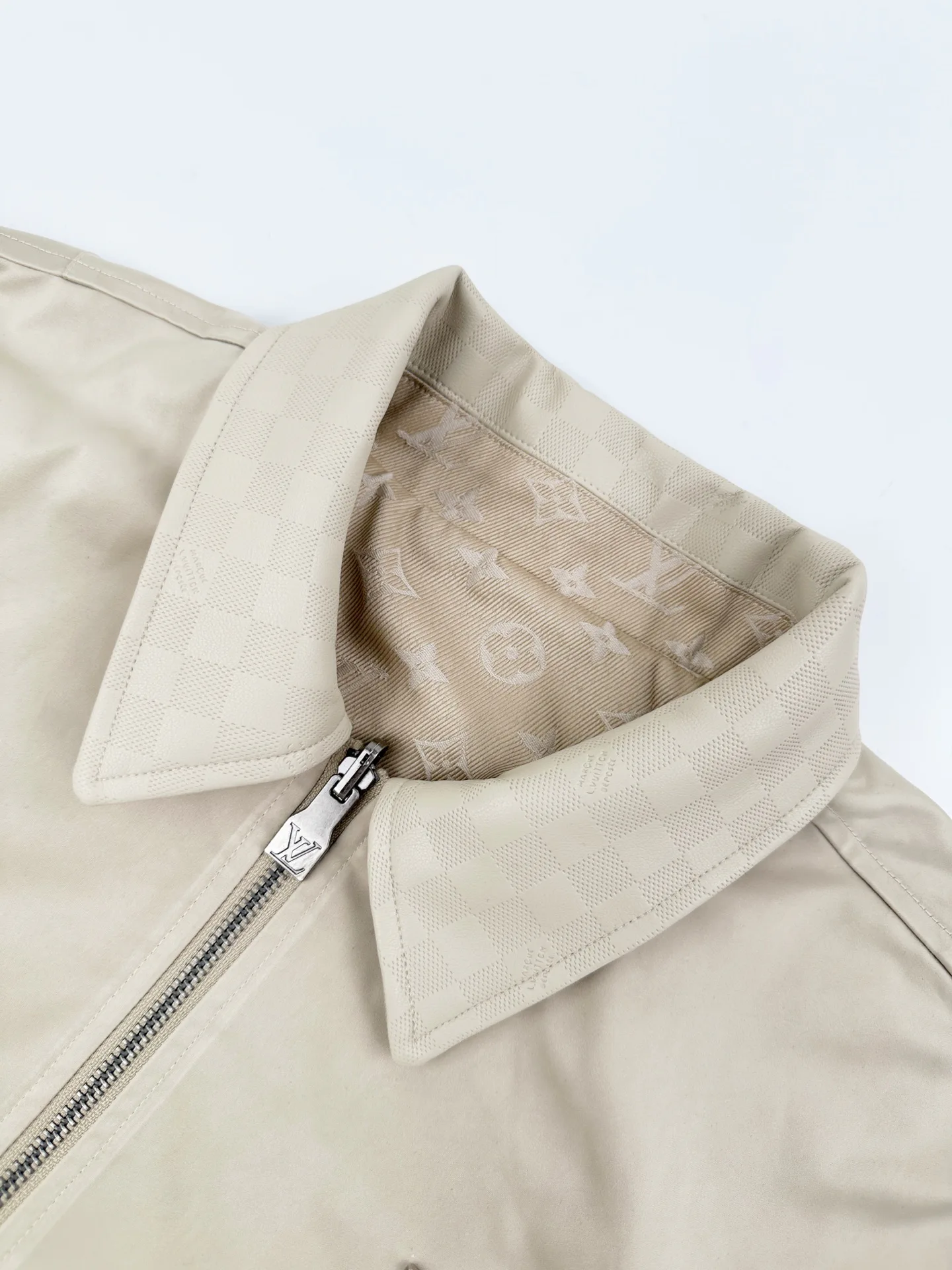 Men's Jackets And Down Jackets LOUIS VUITTON 18046600
