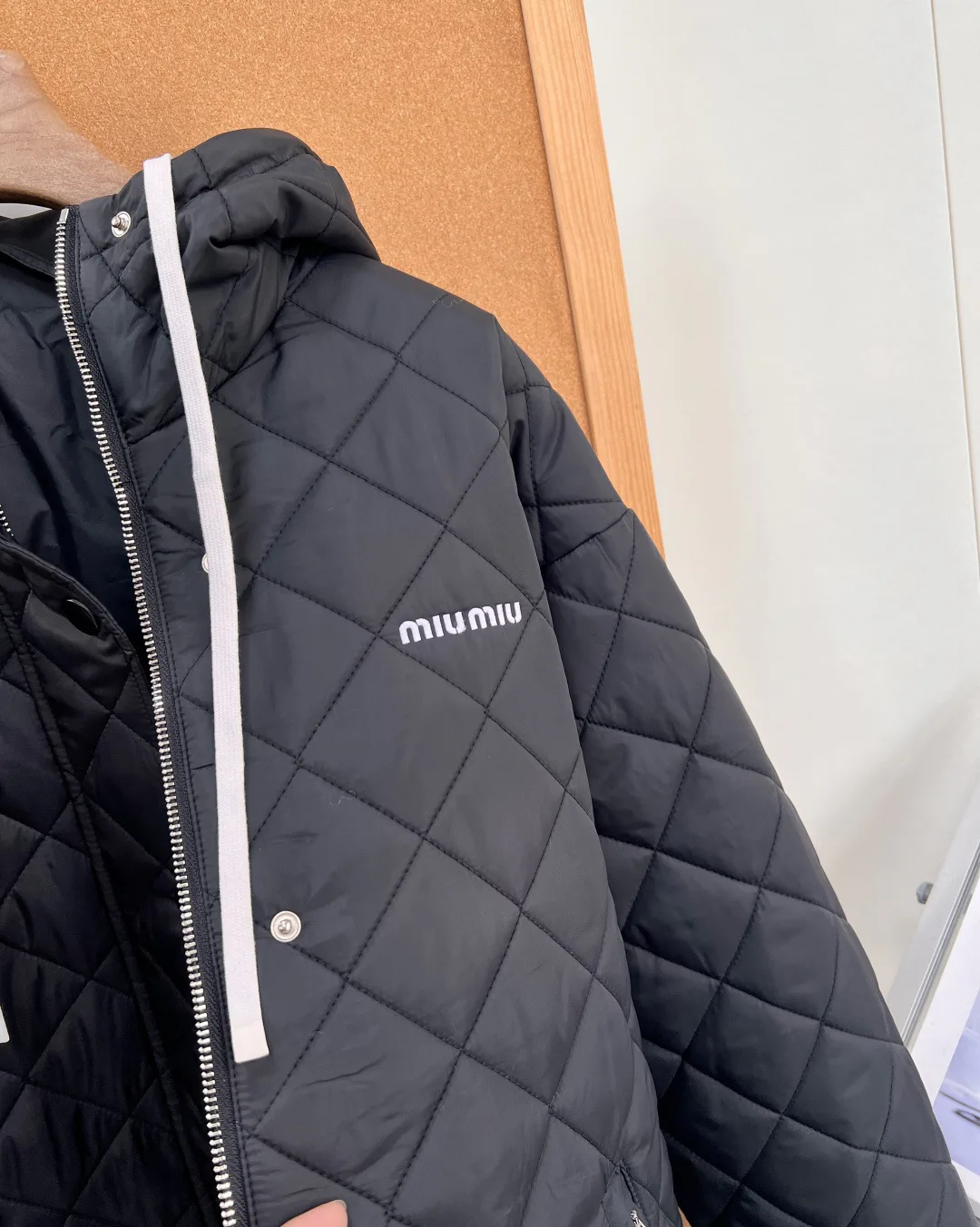 Women's Jackets And Down Jackets MIU MIU 18308152