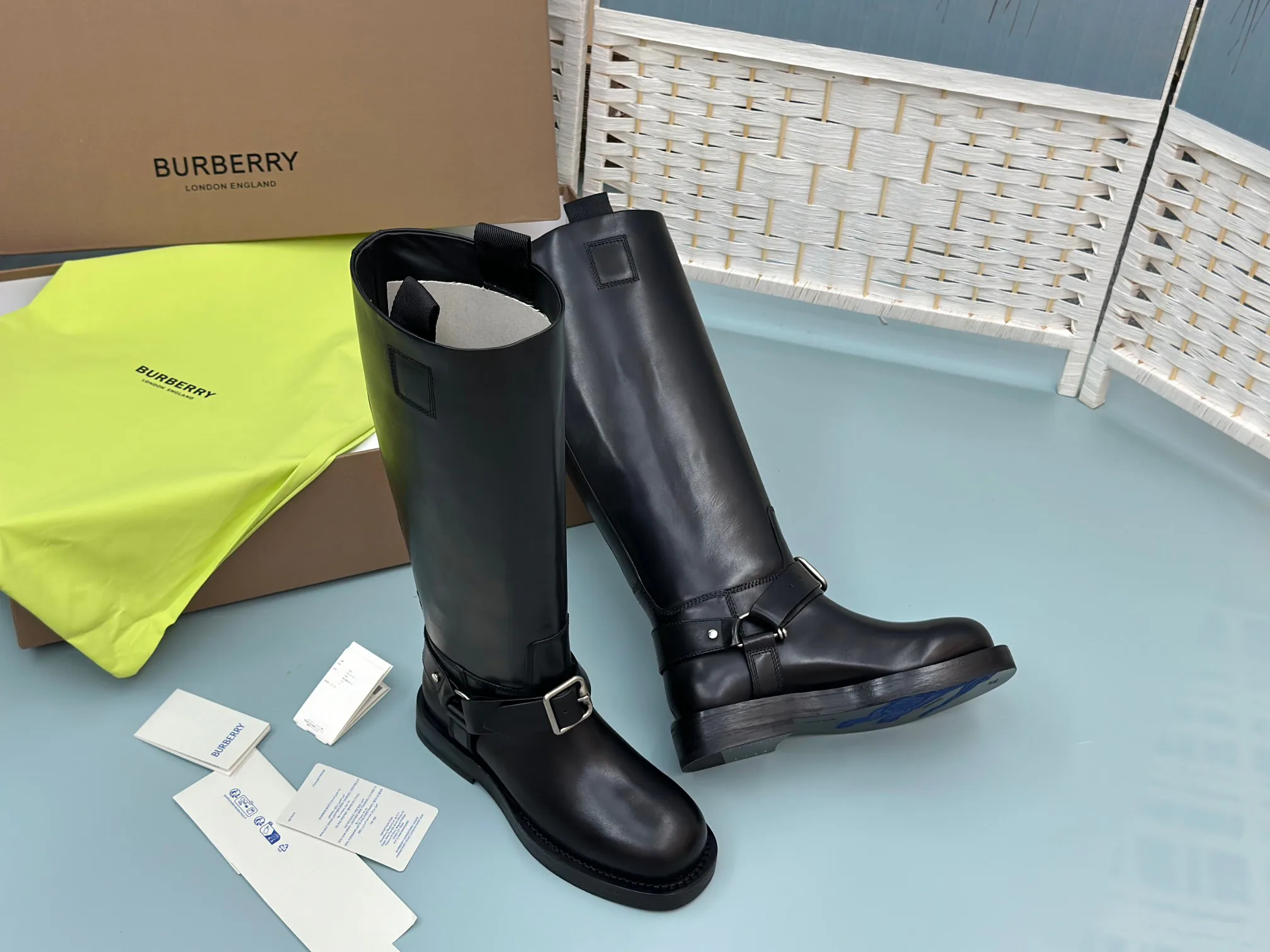 Women's Boots BURBERRY 17900226