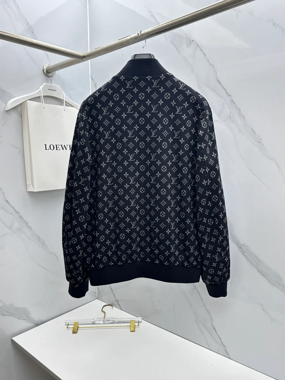 Men's Jackets And Down Jackets LOUIS VUITTON 18246851