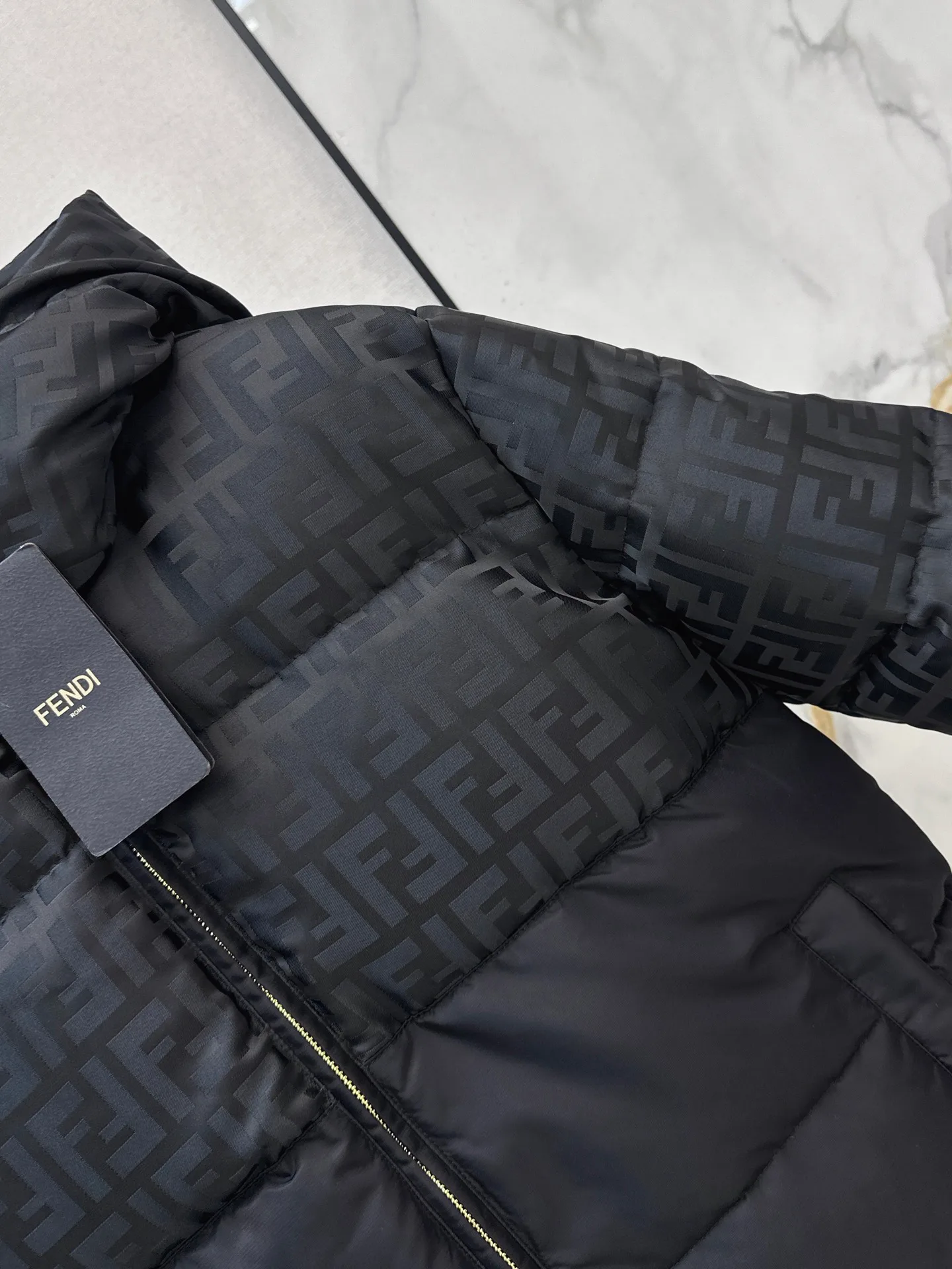 Women's Jackets And Down Jackets FENDI 18253128