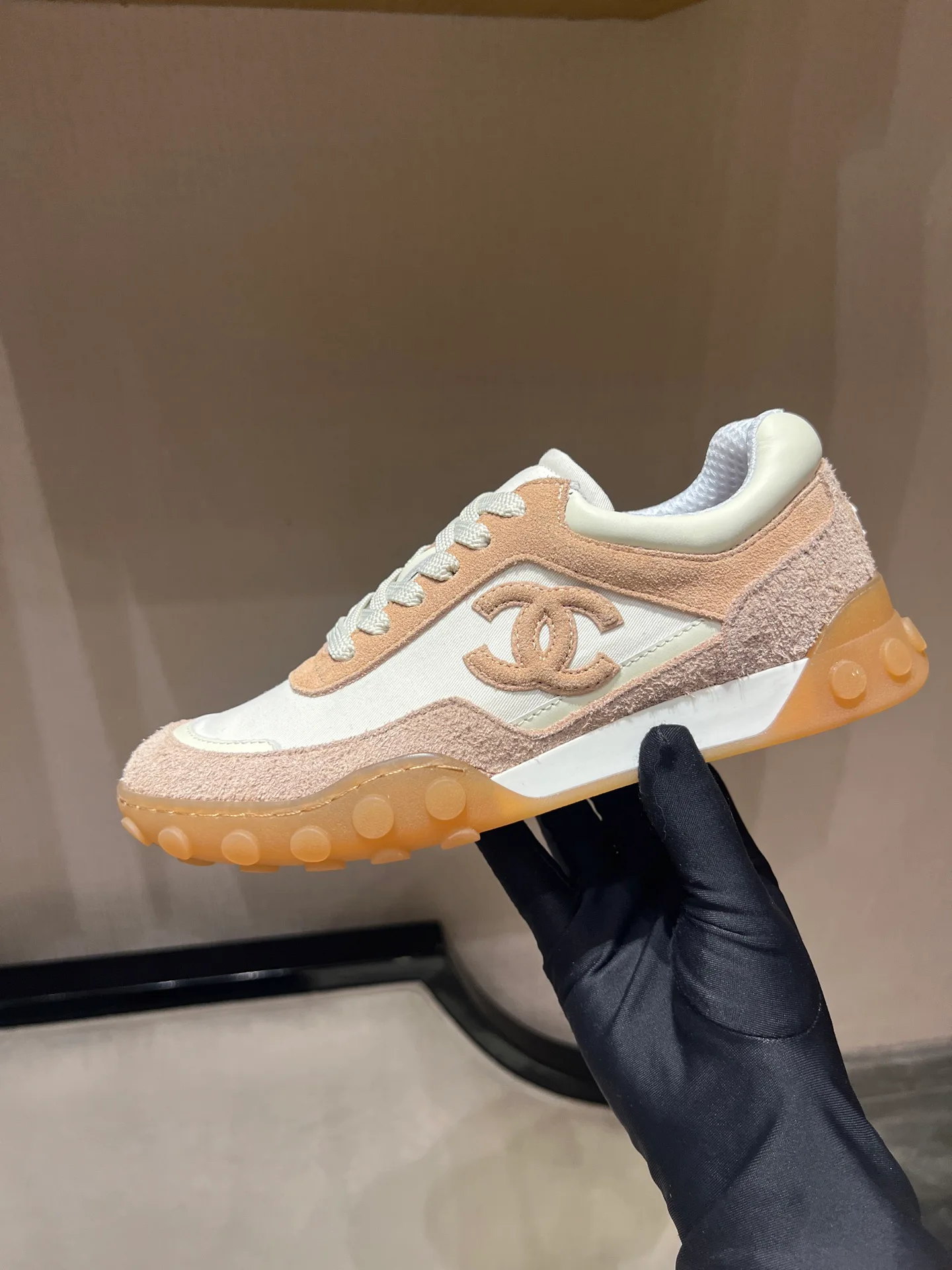 Women's Sneakers CHANEL 18020123