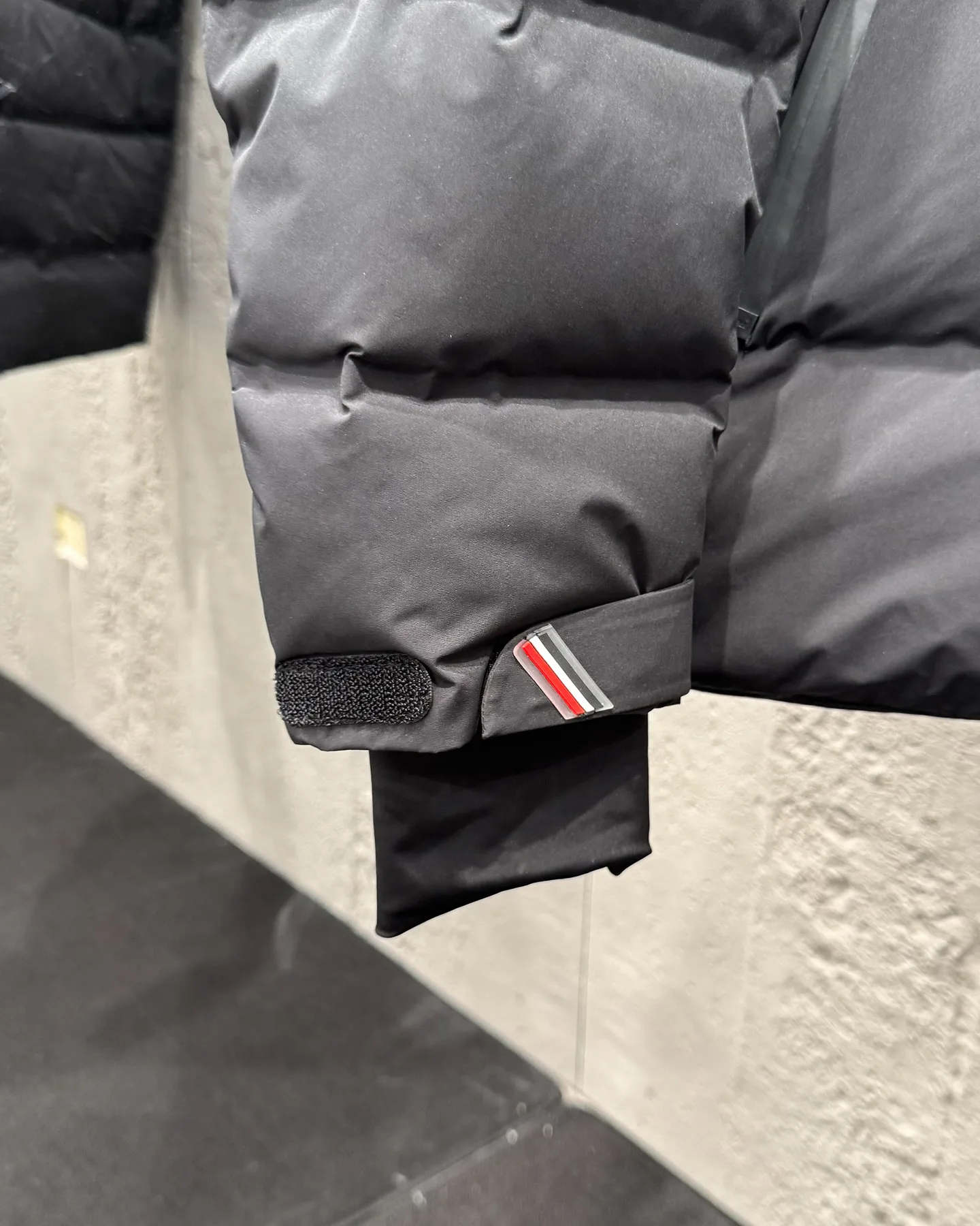 Men's Jackets And Down Jackets MONCLER 17942231
