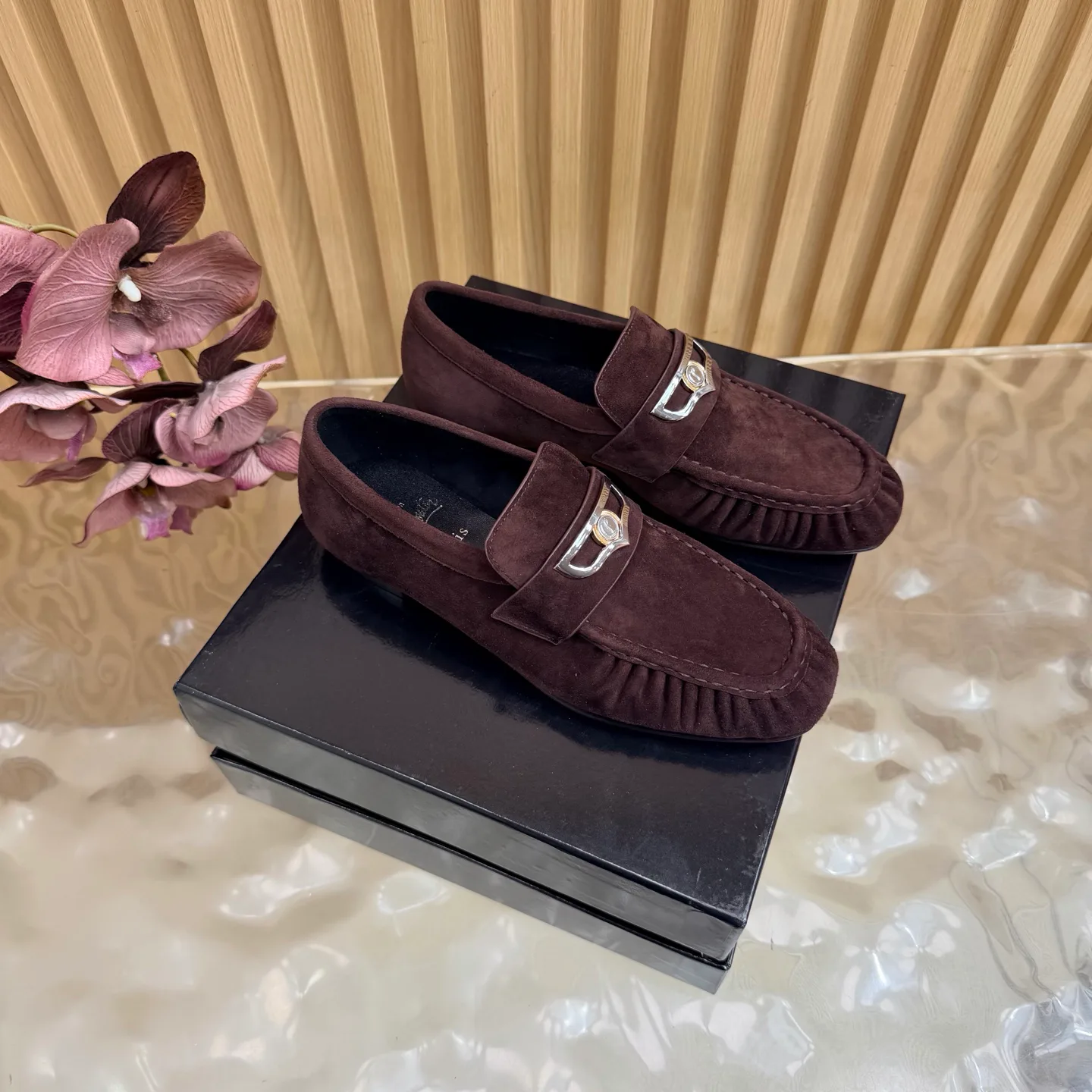 Women's Loafers And Moccasins CHRISTIAN LOUBOUTIN 18190108