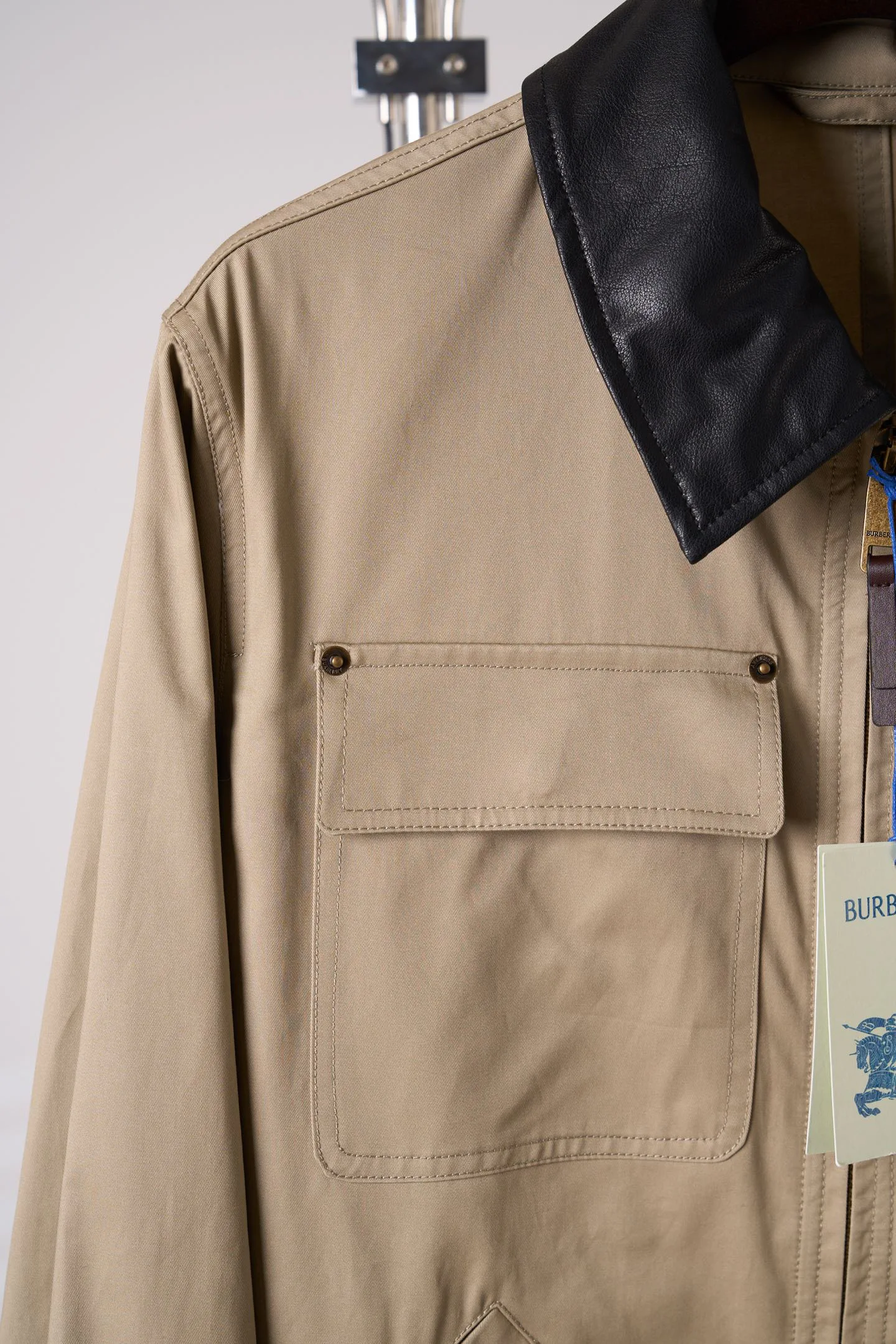 Men's Jackets And Down Jackets BURBERRY 18179295