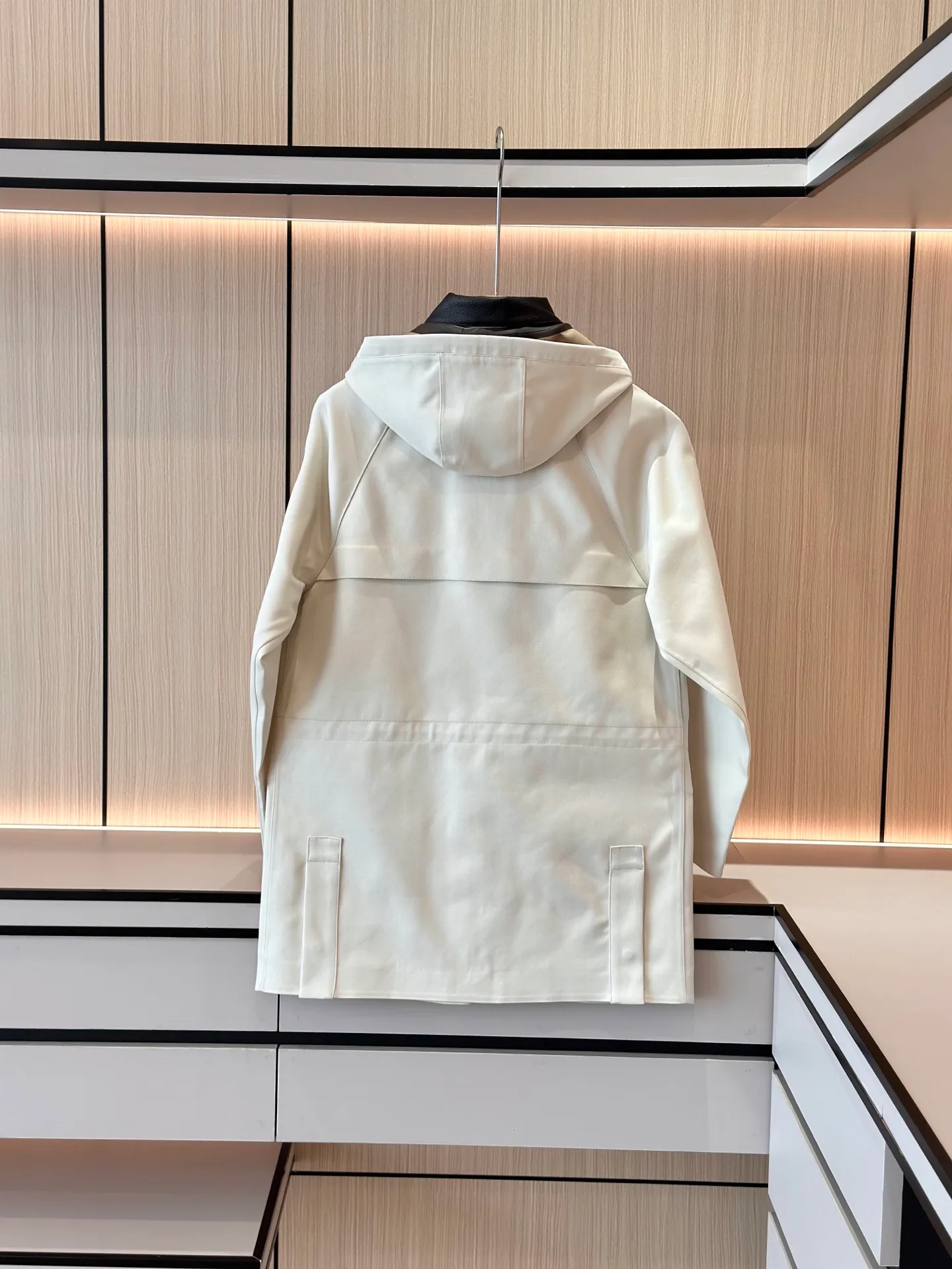 Women's Jackets And Down Jackets LORO PIANA 18197641