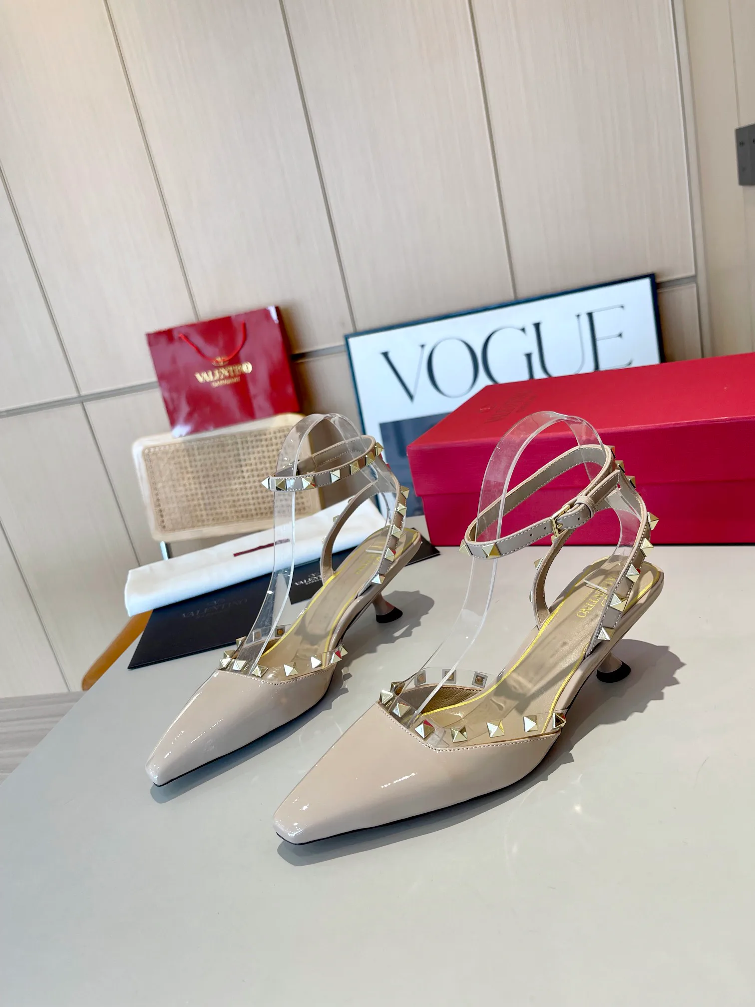 Women's Heels VALENTINO 17948497