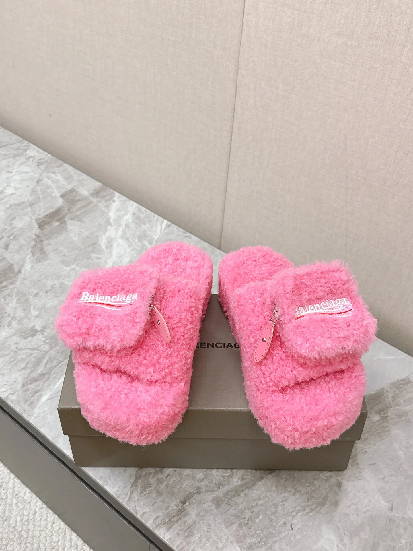 Women's Slippers BALENCIAGA 18419425
