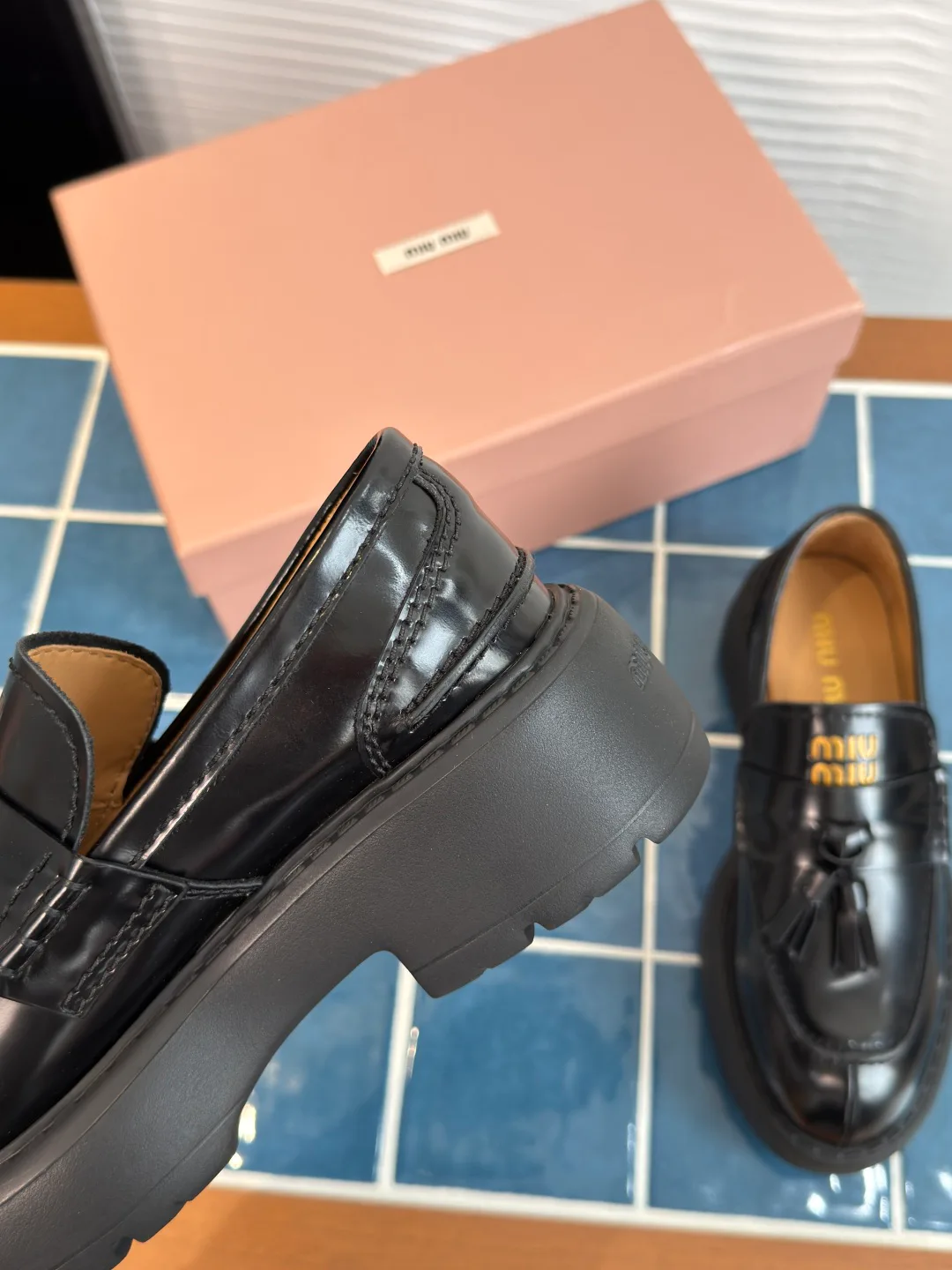 Women's Loafers And Moccasins MIU MIU 18125459