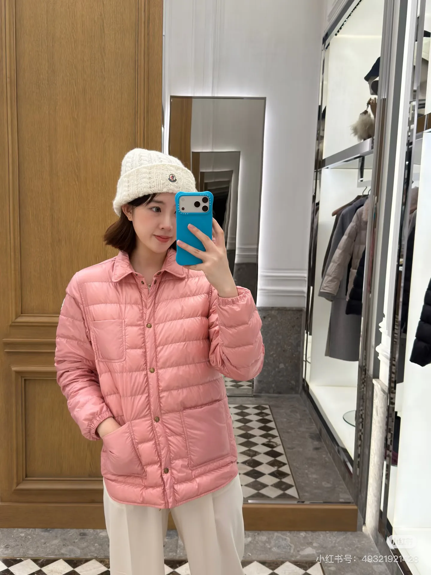 Women's Jackets And Down Jackets MONCLER 18113414