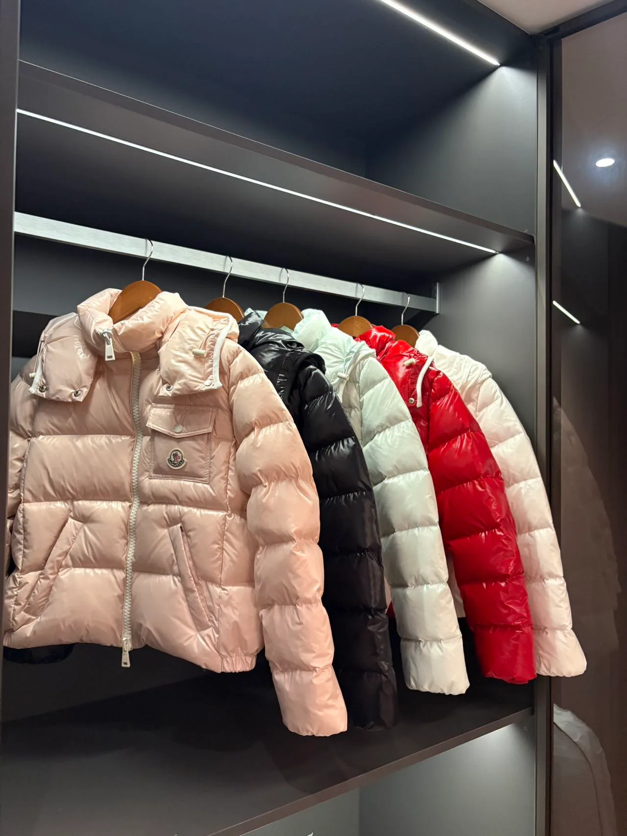 Men's Jackets And Down Jackets MONCLER 18029386