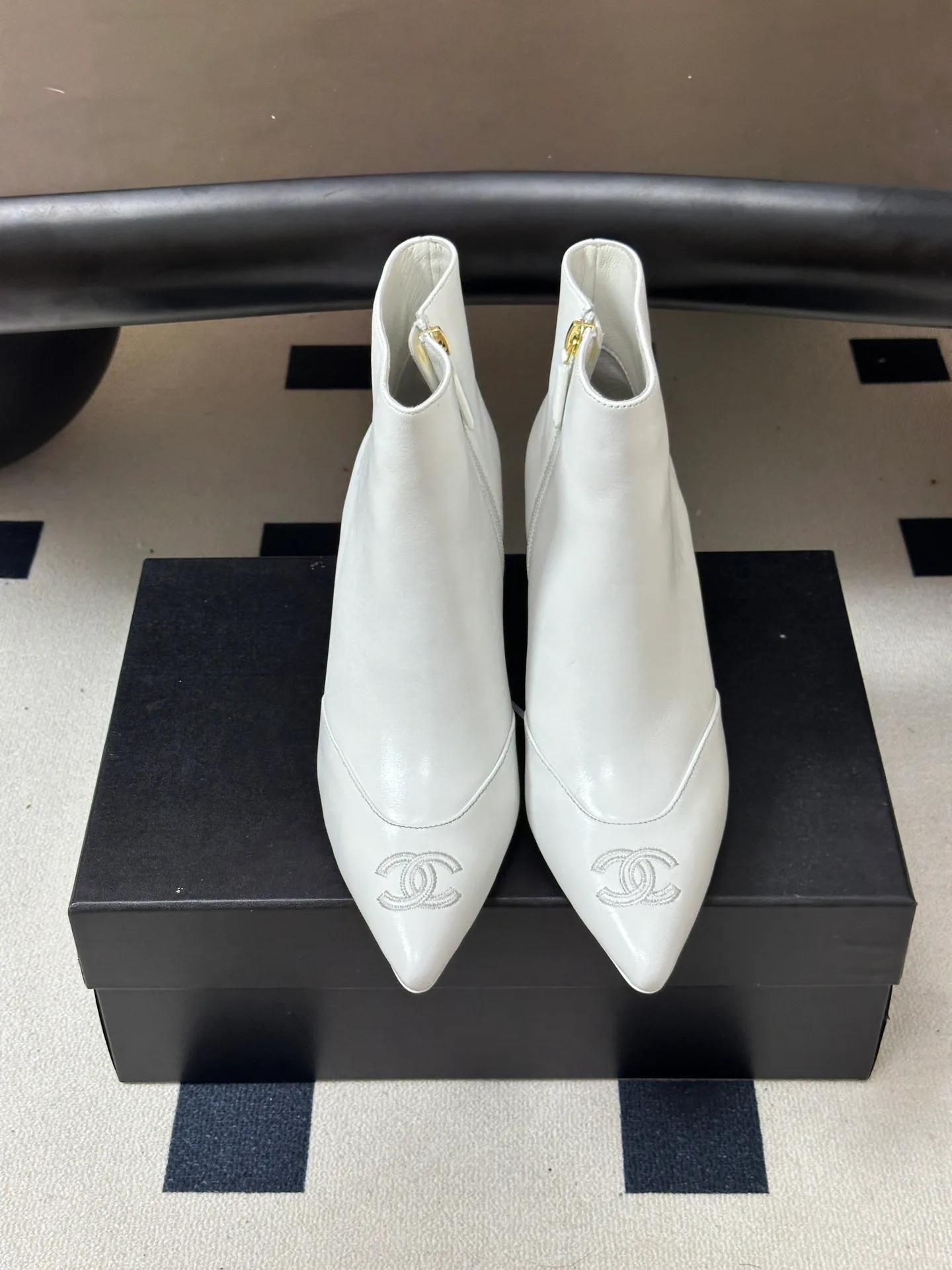 Women's Booties CHANEL 17946631