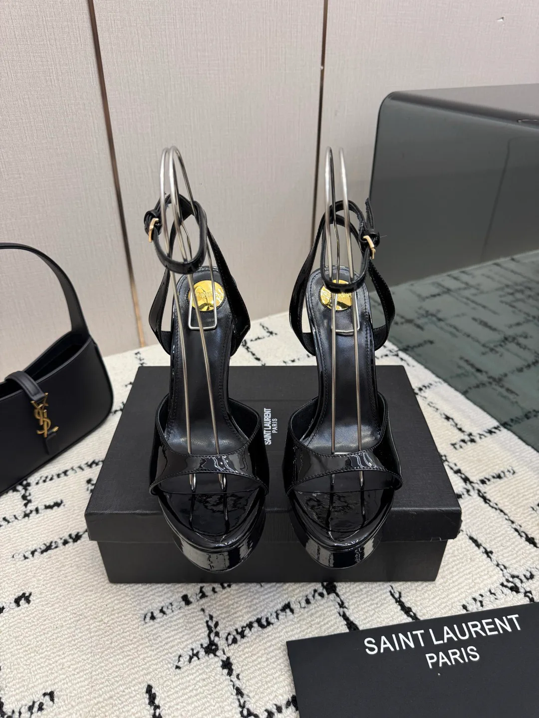 Women's Open-Toe Sandals SAINT LAURENT 18049024